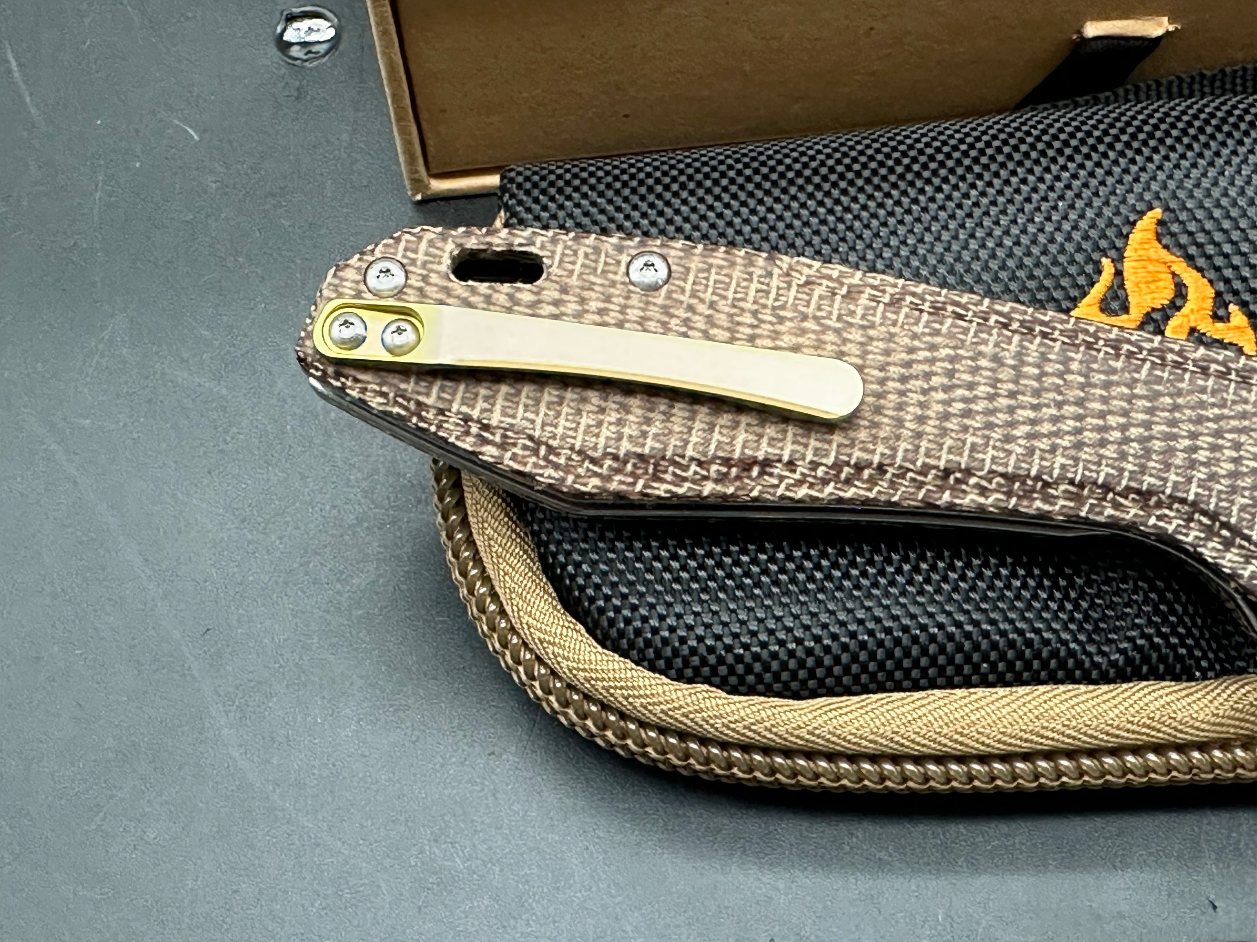 QSP Pelican 3.65 inch CPM-S35VN blade. Liner lock. Brown micarta handle