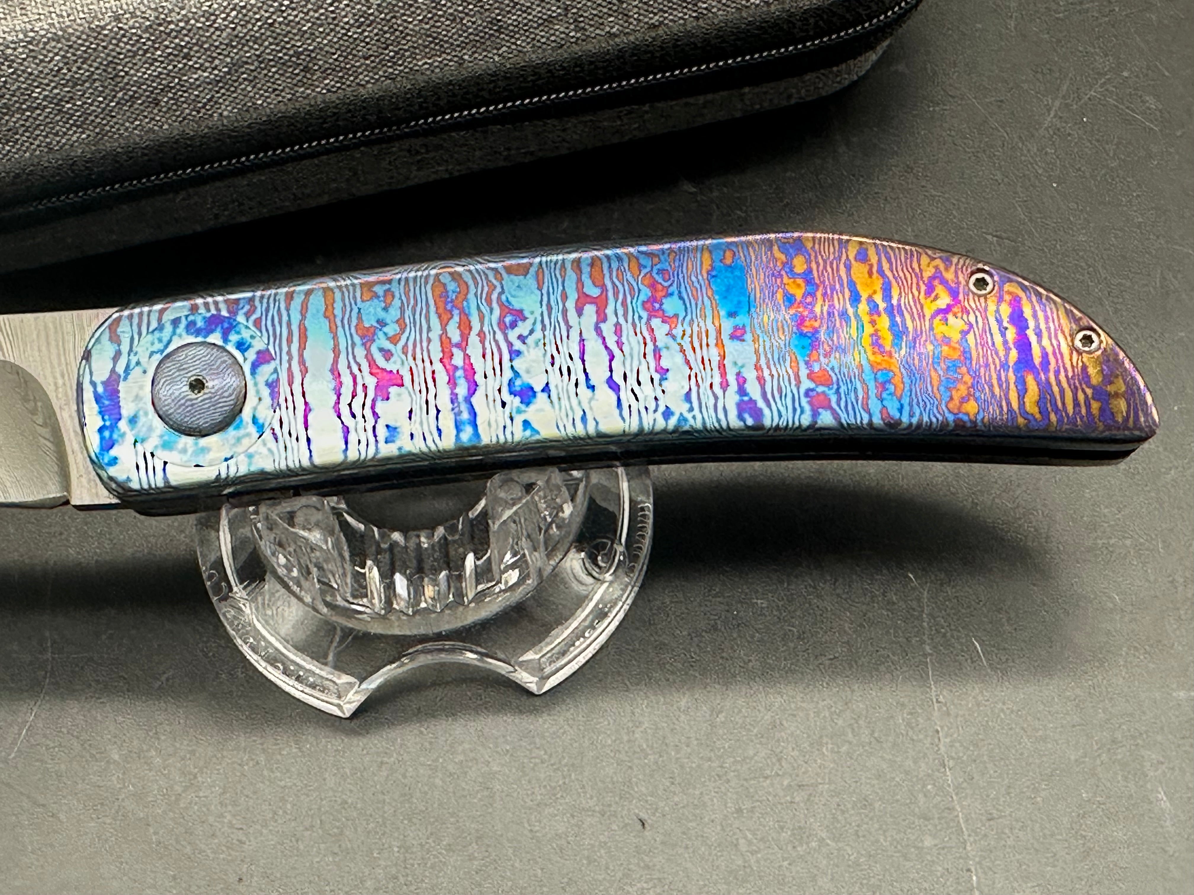 Pieter Annandale Custom Folder Designed and forged by esteemed South African knifemaker Pieter Annandale