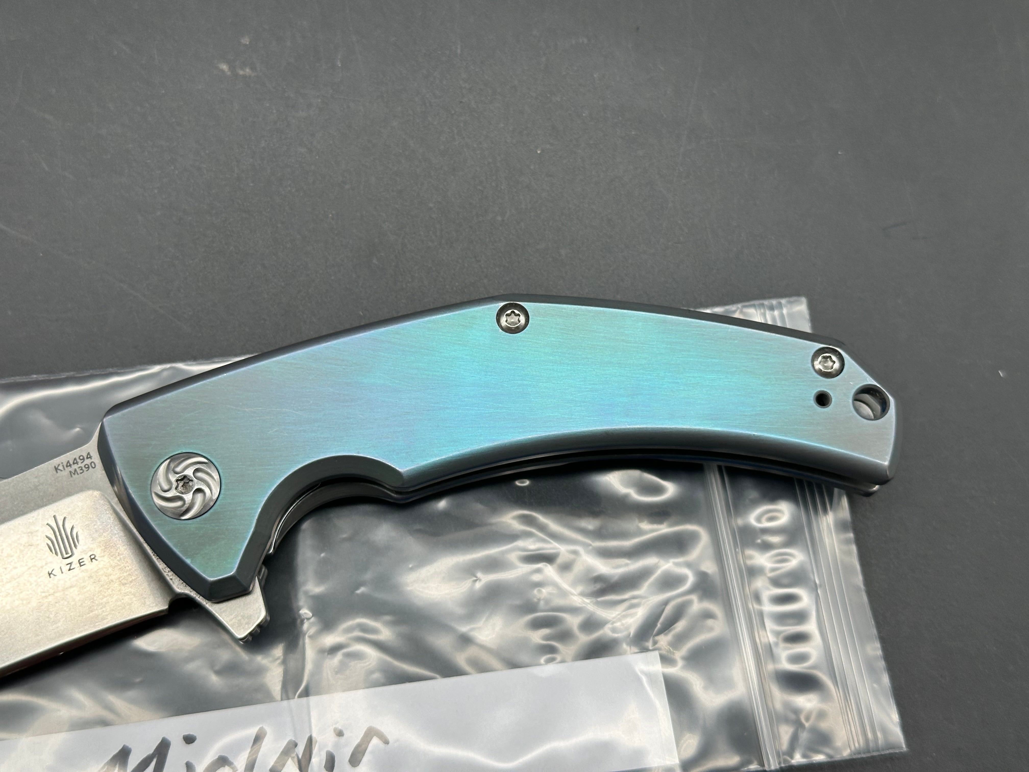 Kizer Mjolnir titanium handle w/M390 blade