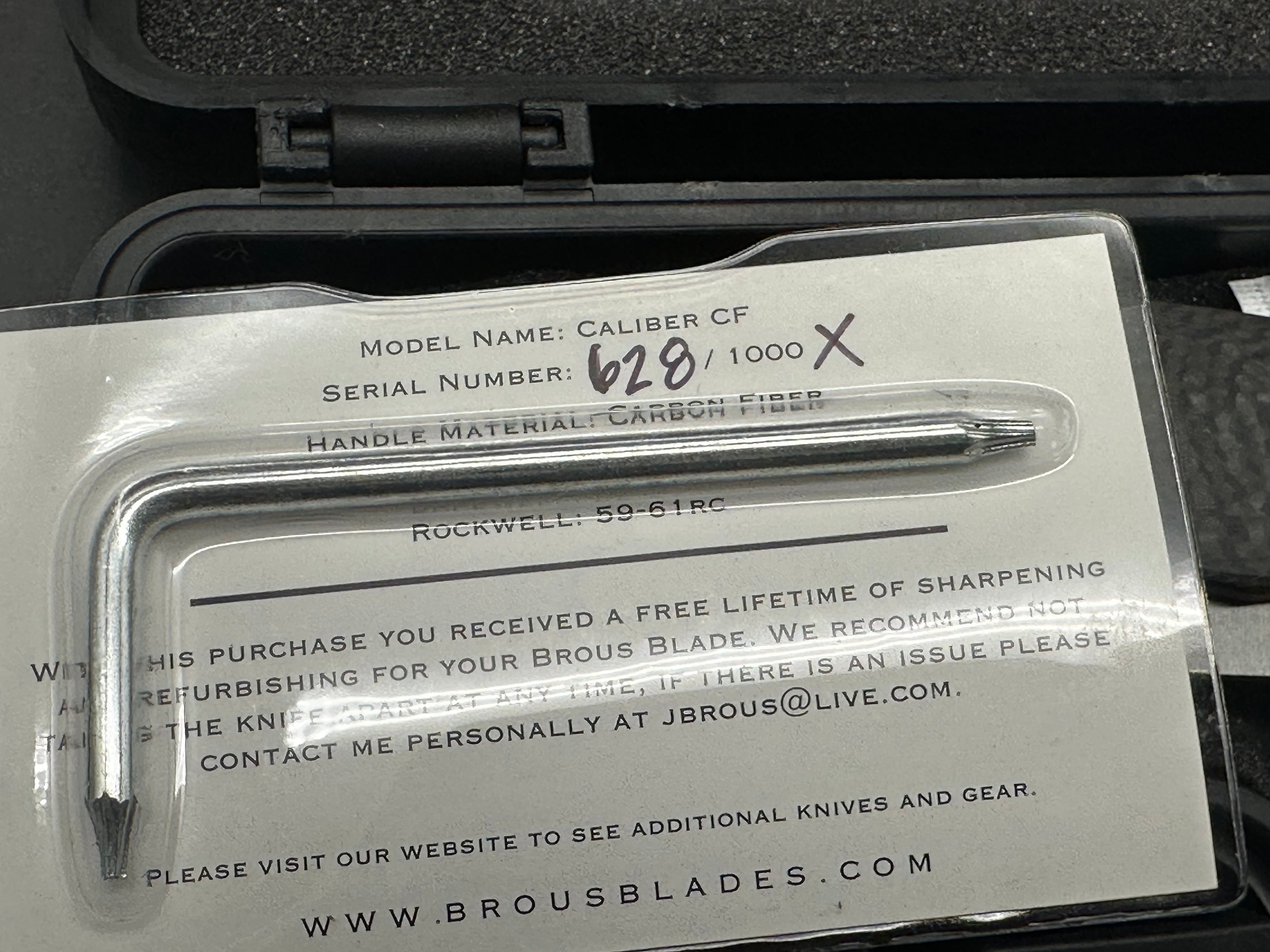 Brous Blades Caliber CF scales w/D2 blade