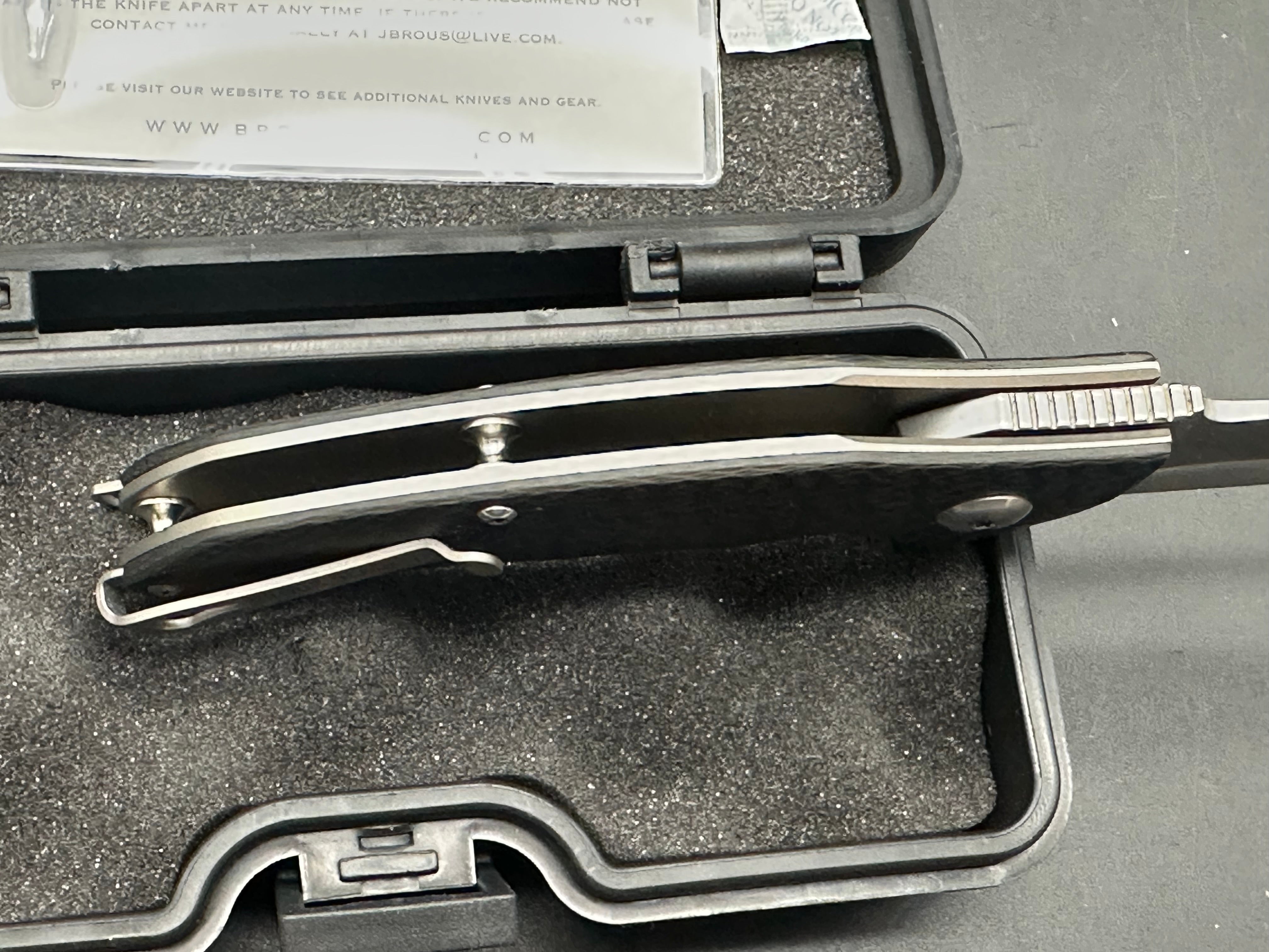 Brous Blades Caliber CF scales w/D2 blade