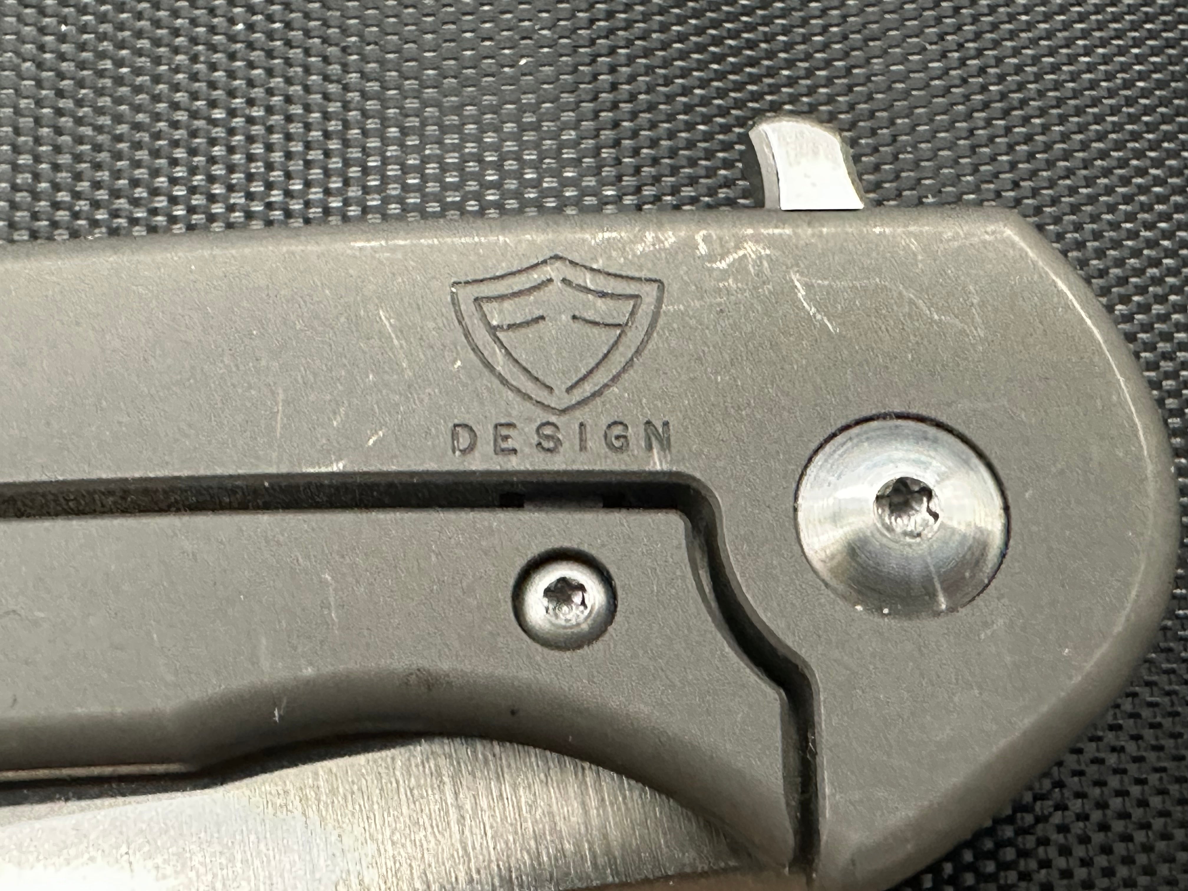 Massdrop Ferrum Forge Crux Titanium handle w/S35VN blade