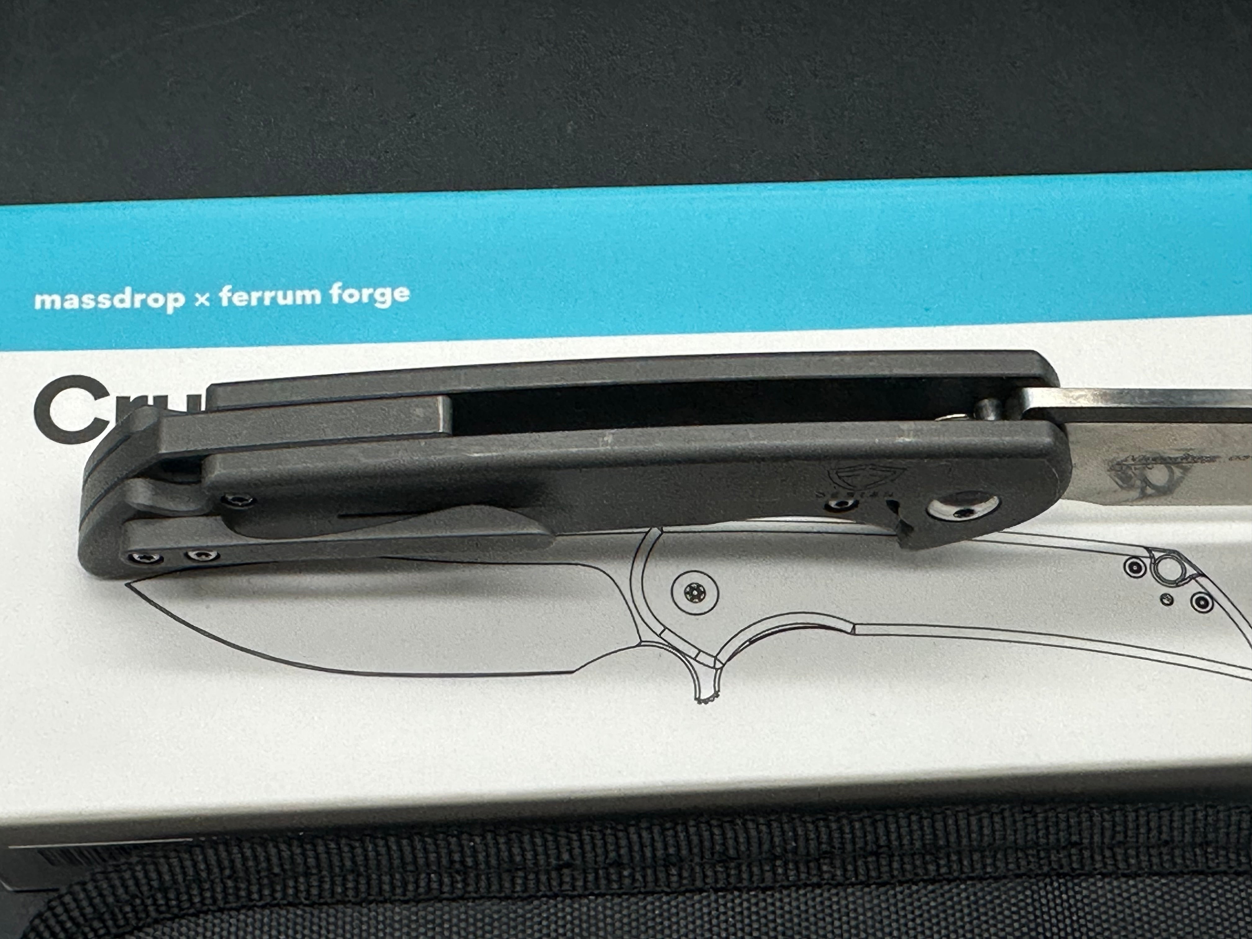 Massdrop Ferrum Forge Crux Titanium handle w/S35VN blade