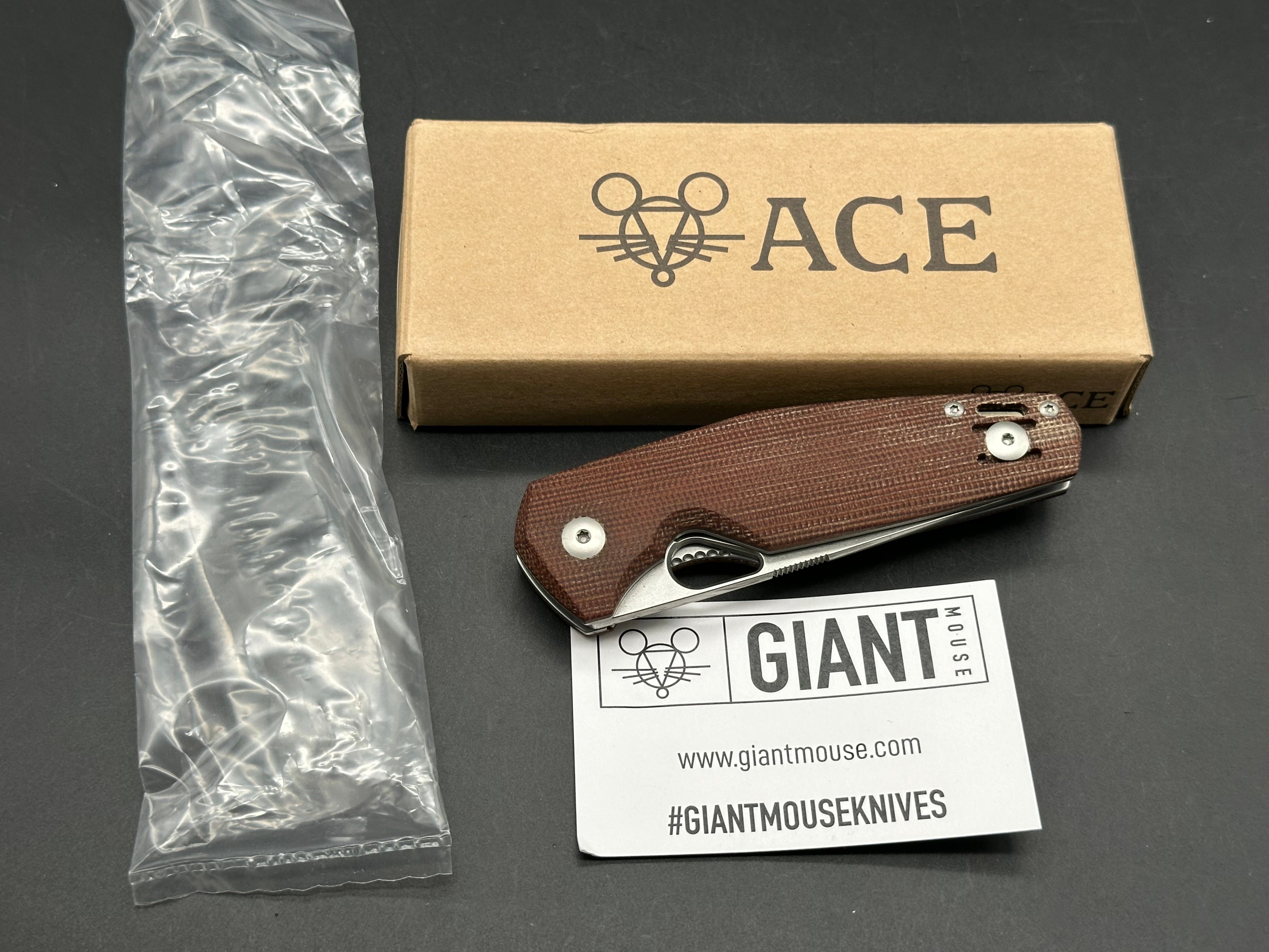 Giant Mouse Nimbus Micarta scales w/Elmax blade