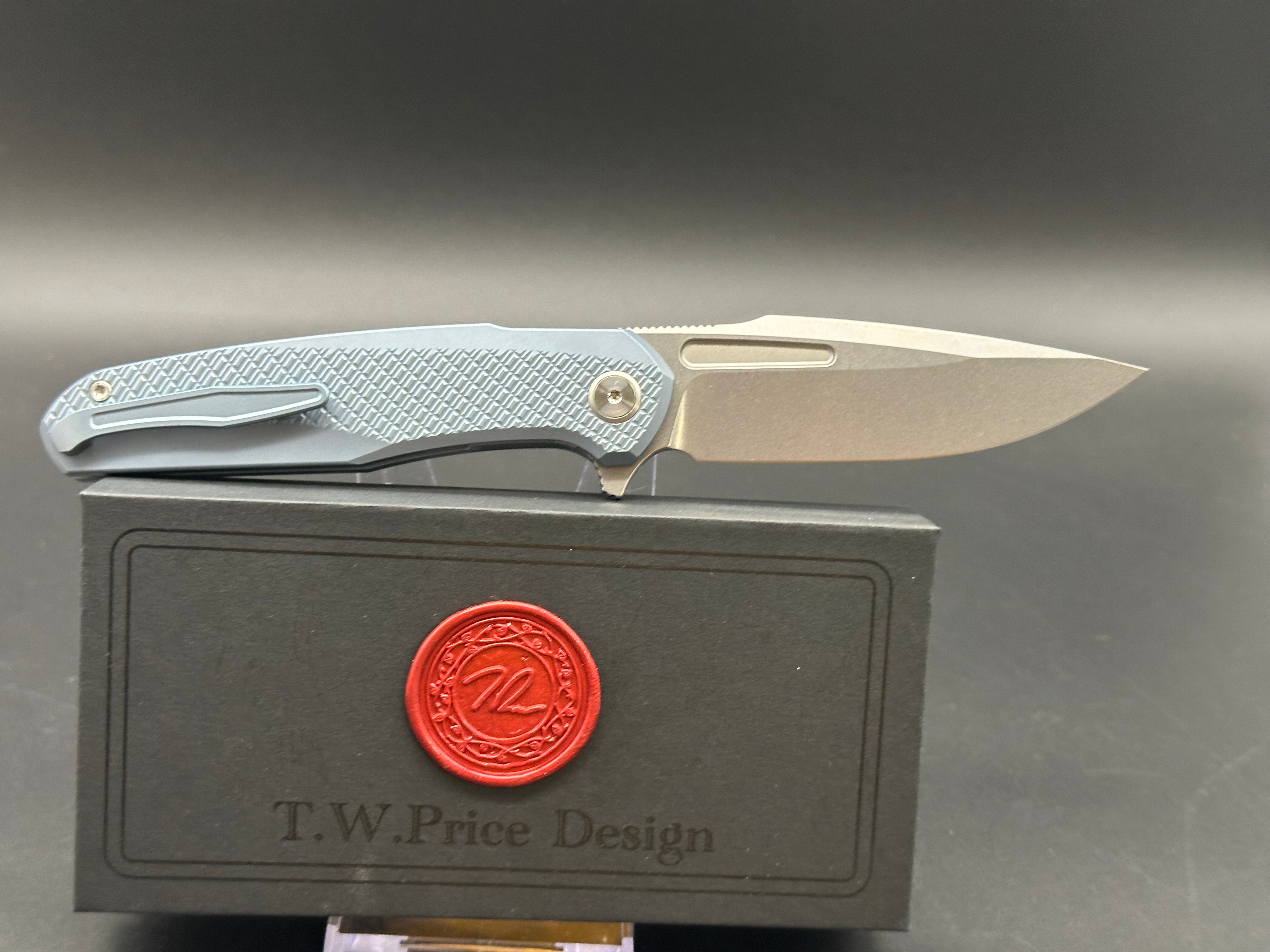T.W. Price Reyne Stonewashed Blade / 32v Blue Handle Magnacut blade