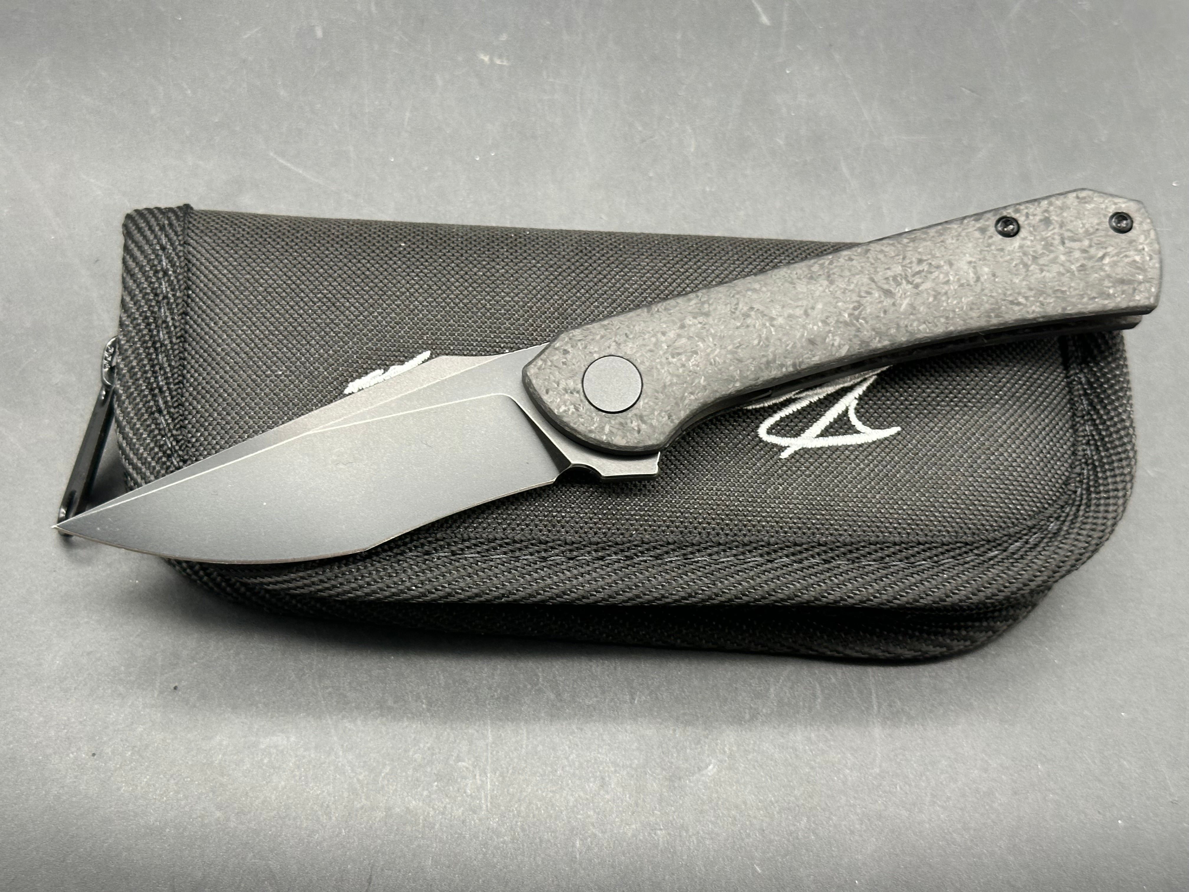 Daniel Carraher Jax 3.3 inch blackwashed PVD Bohler M390 blade. Carbon fiber scales