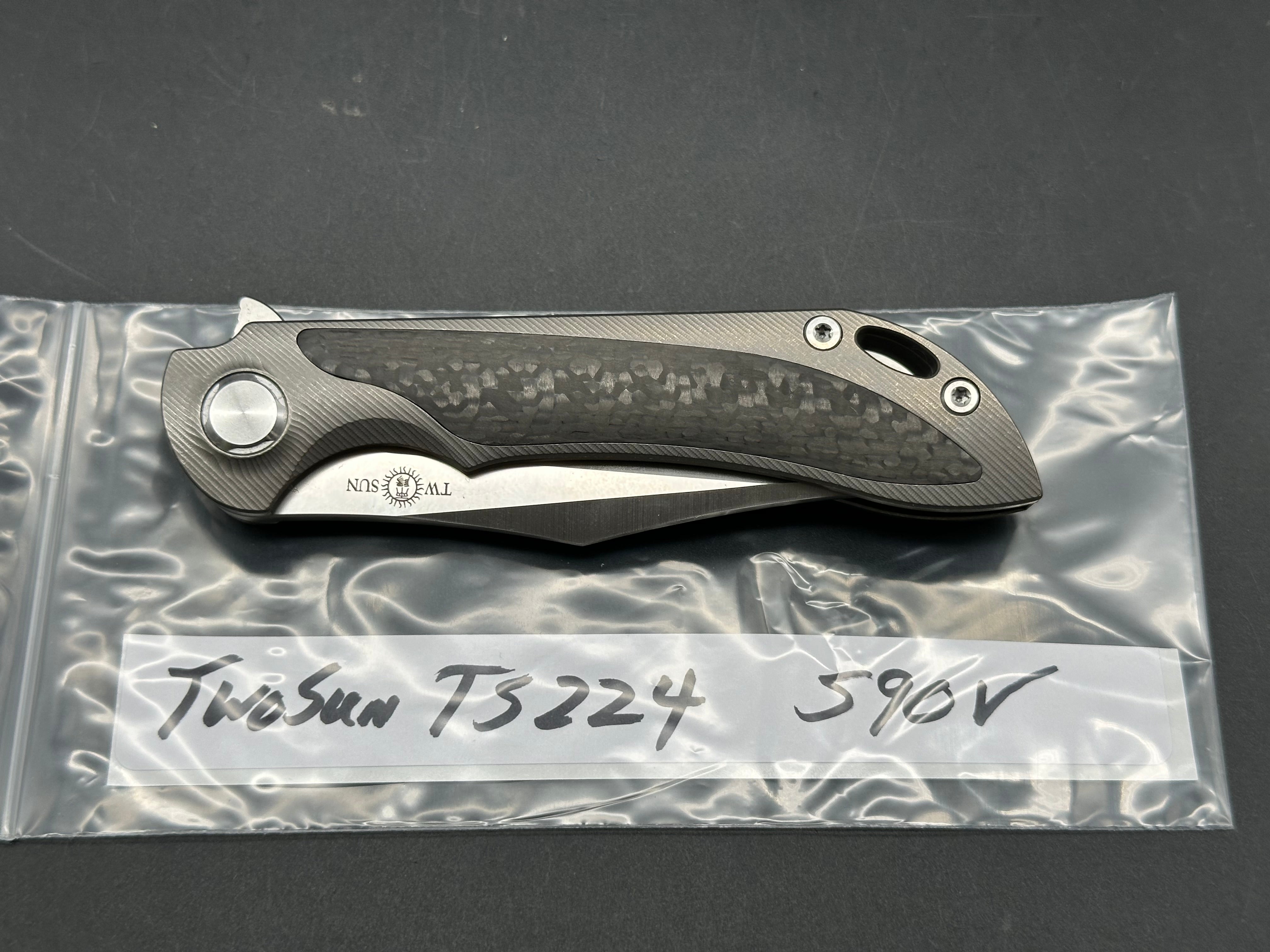 TwoSun TS224 titanium/CF handle w/S90V blade