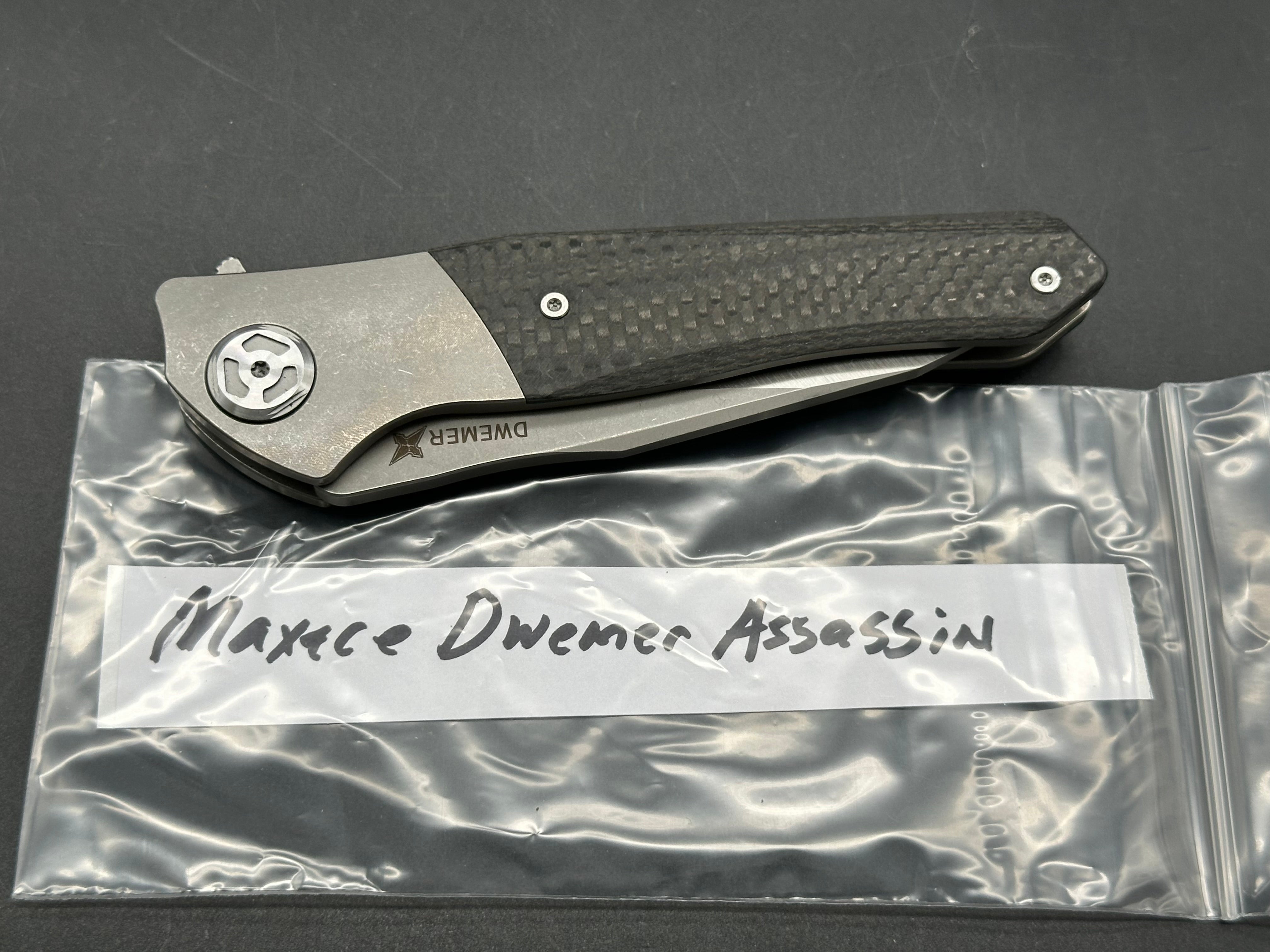 Maxace Dwemer Assassin titanium/CF handle w/M390 blade