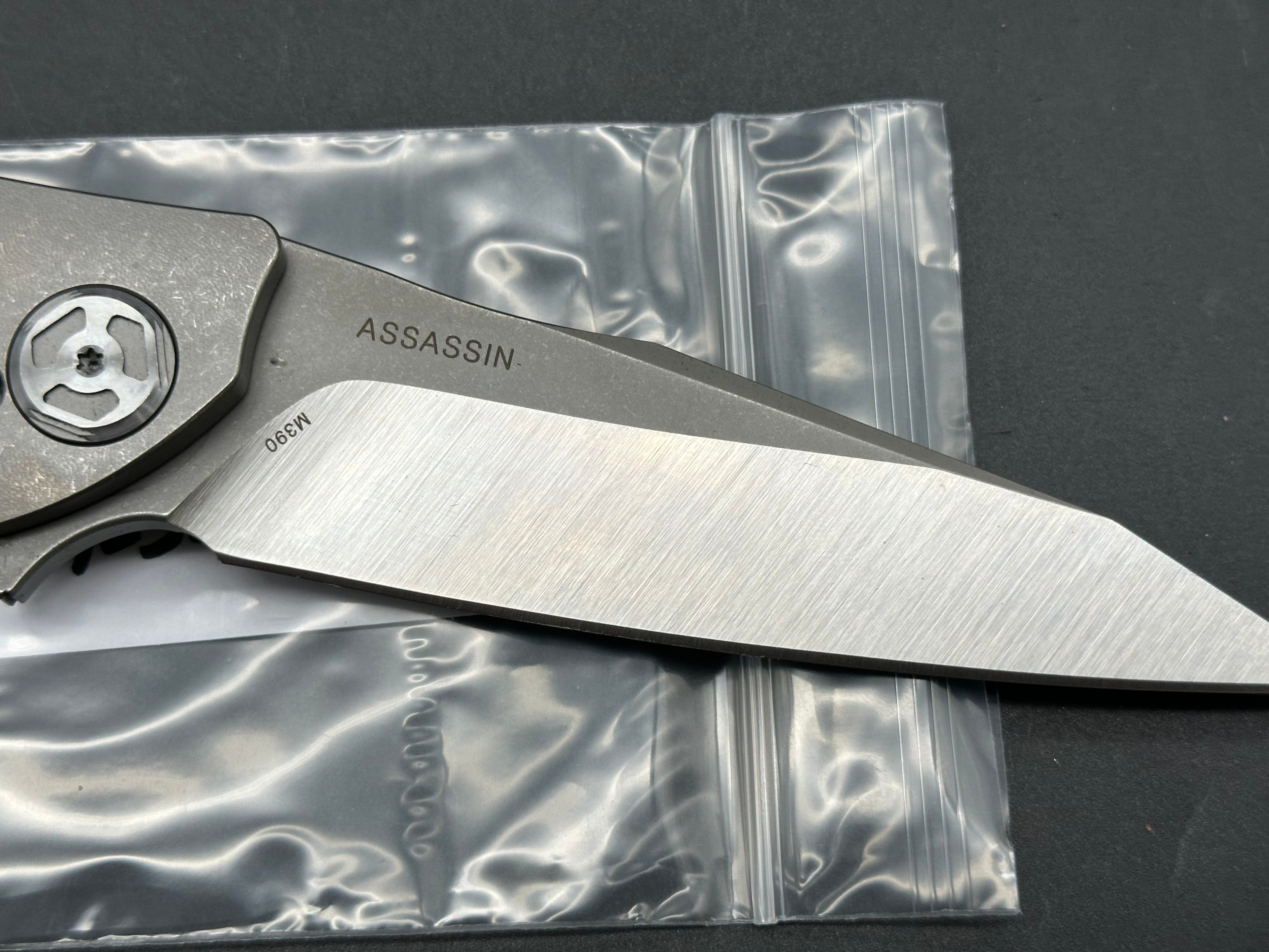 Maxace Dwemer Assassin titanium/CF handle w/M390 blade