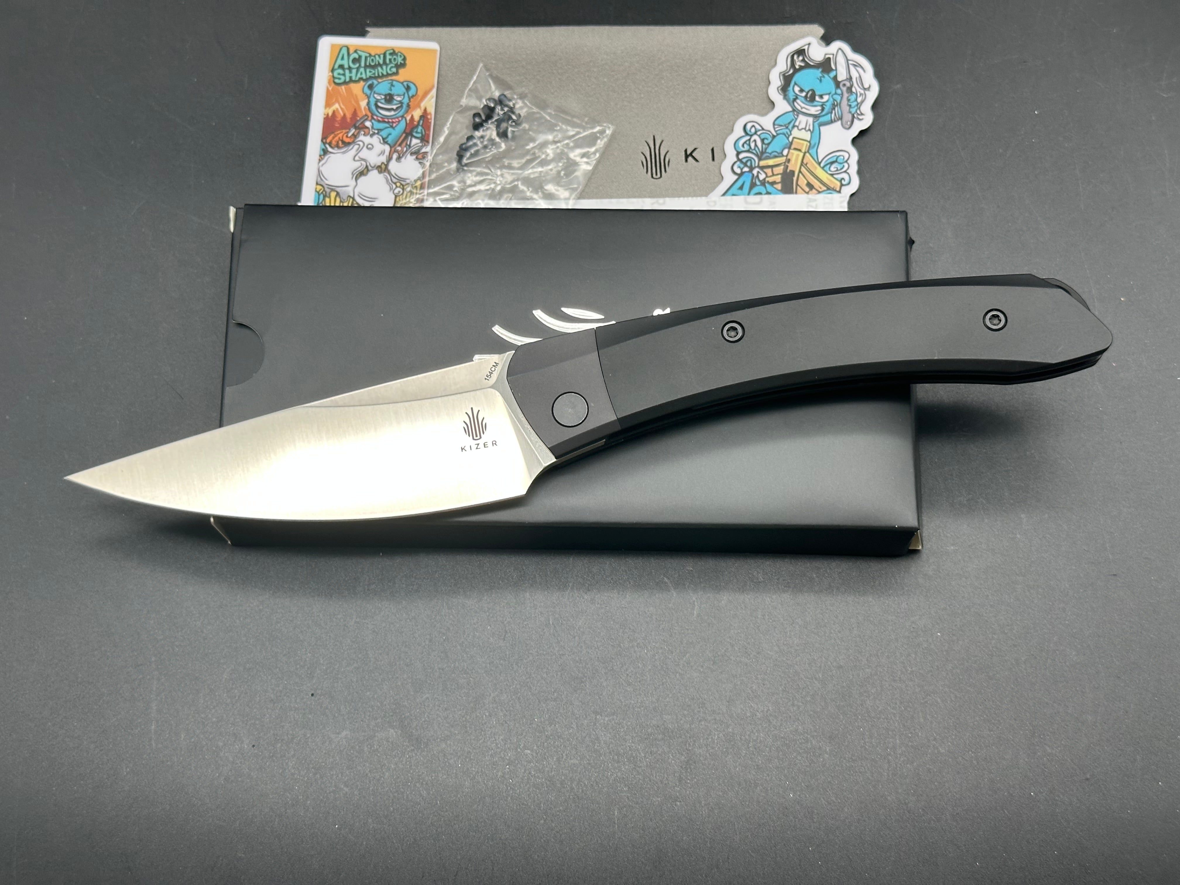 Kizer Momo Liner Lock Knife Black Aluminum (4.2" Satin)