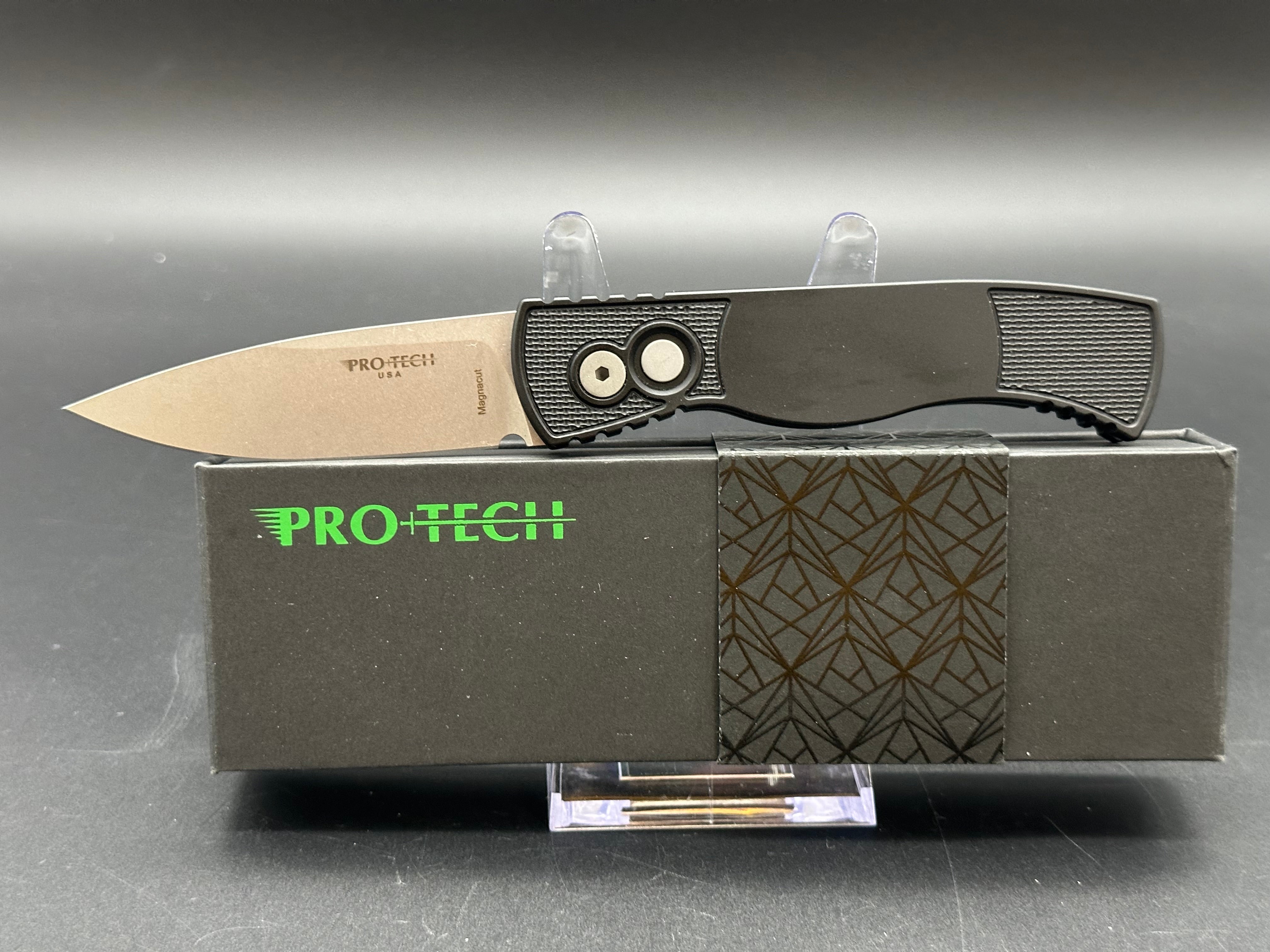 ProTech Tactical Response 2 MagnaCut Automatic Knife