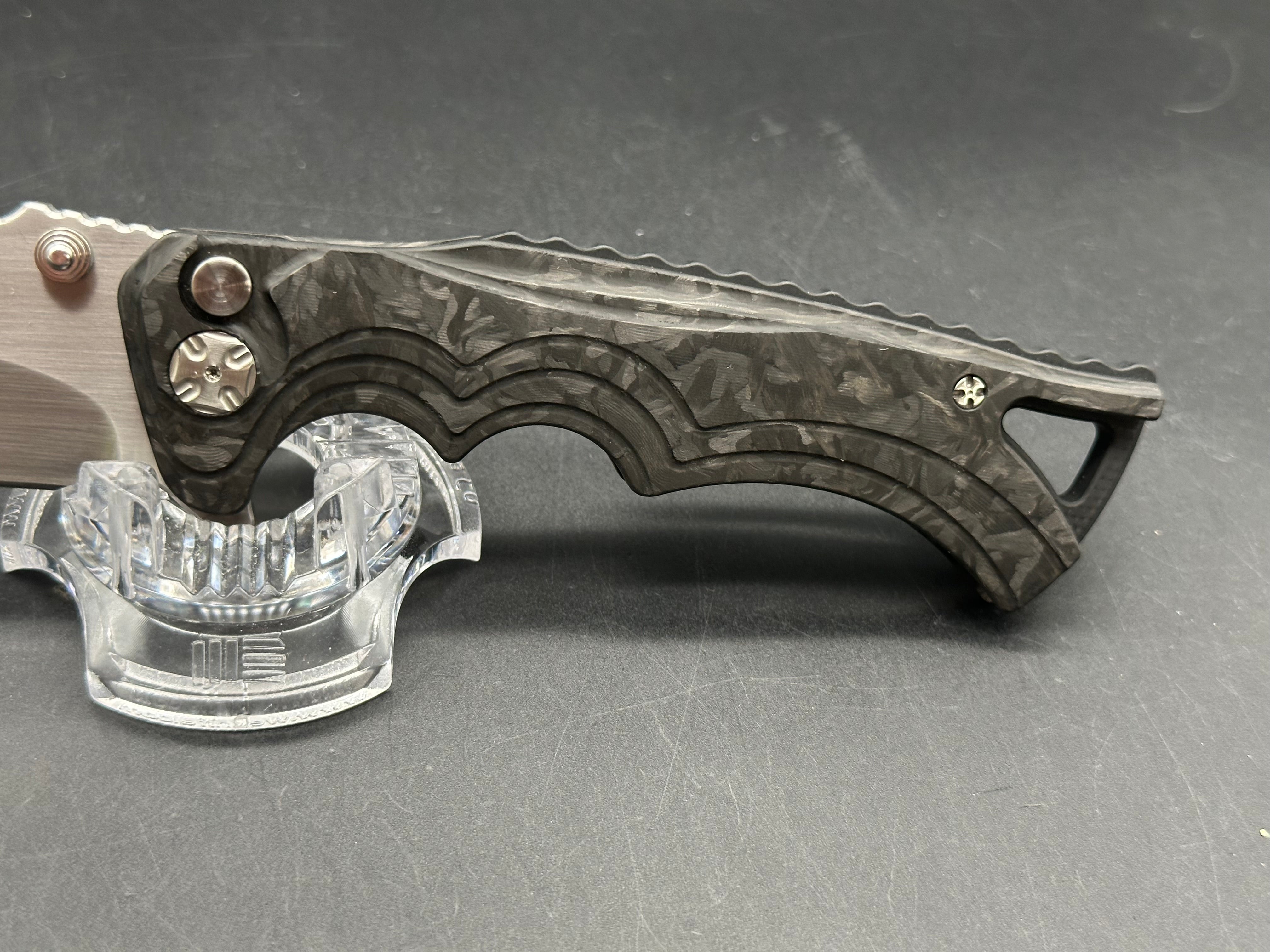 Brian Tighe Tighe Fighter Carbon Fiber scales w/RWL34 Blade