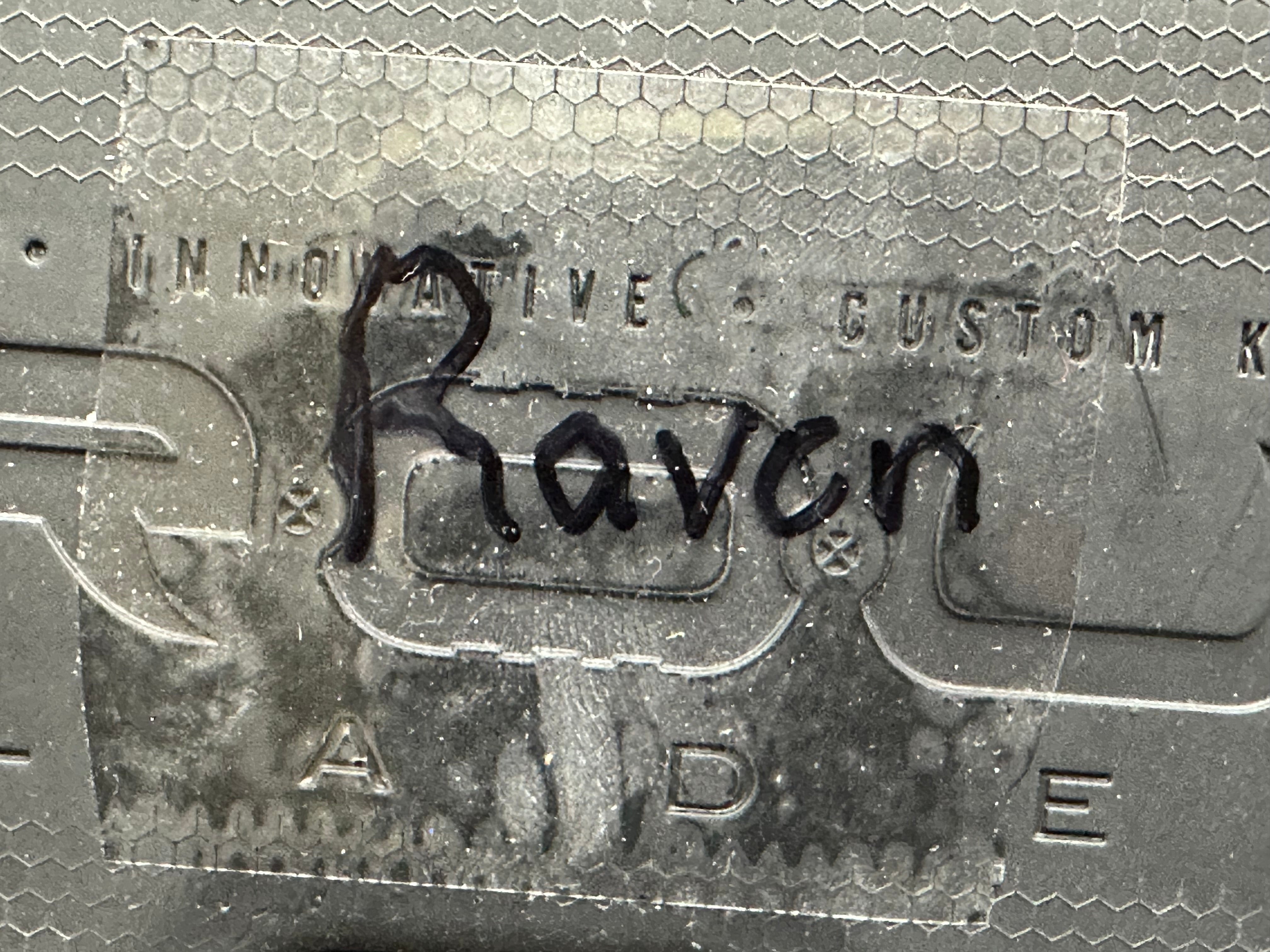 Brous Blades Raven / Elijah Isham design titanium handle w/D2 blade