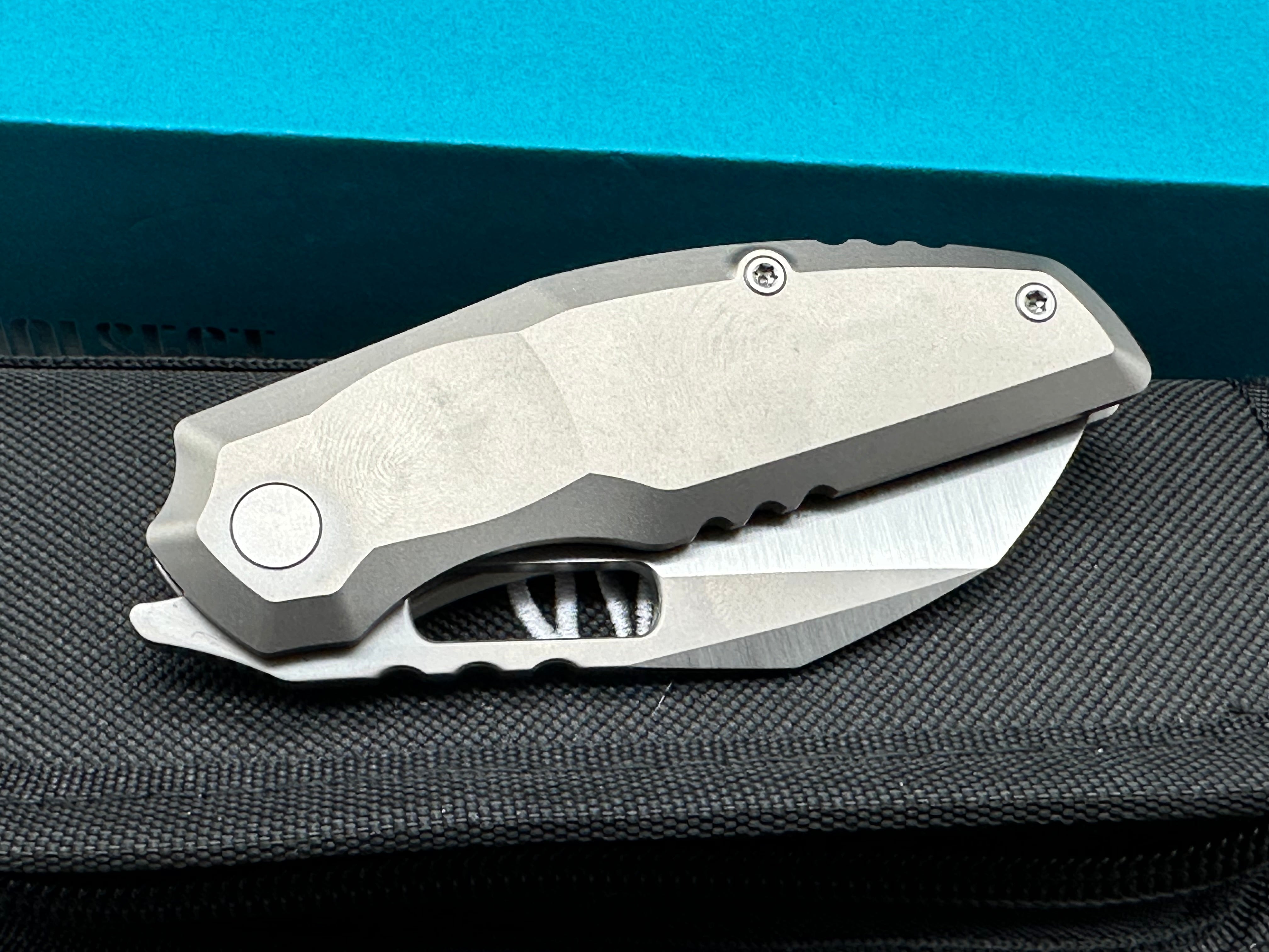Molsect 808Decay - CPM-S90V Steel Frame Lock - Titanium