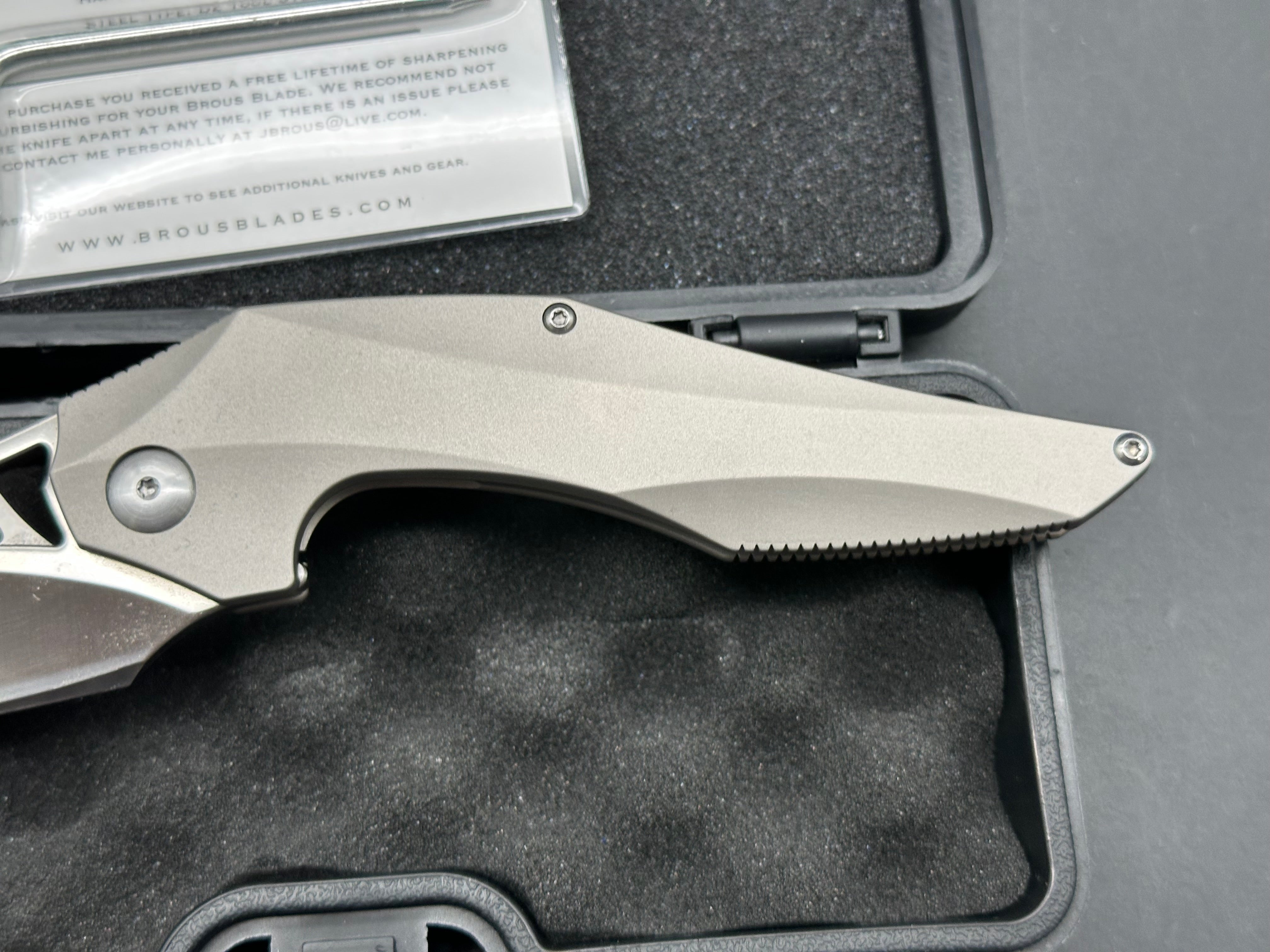 Brous Blades Raven / Elijah Isham design titanium handle w/D2 blade