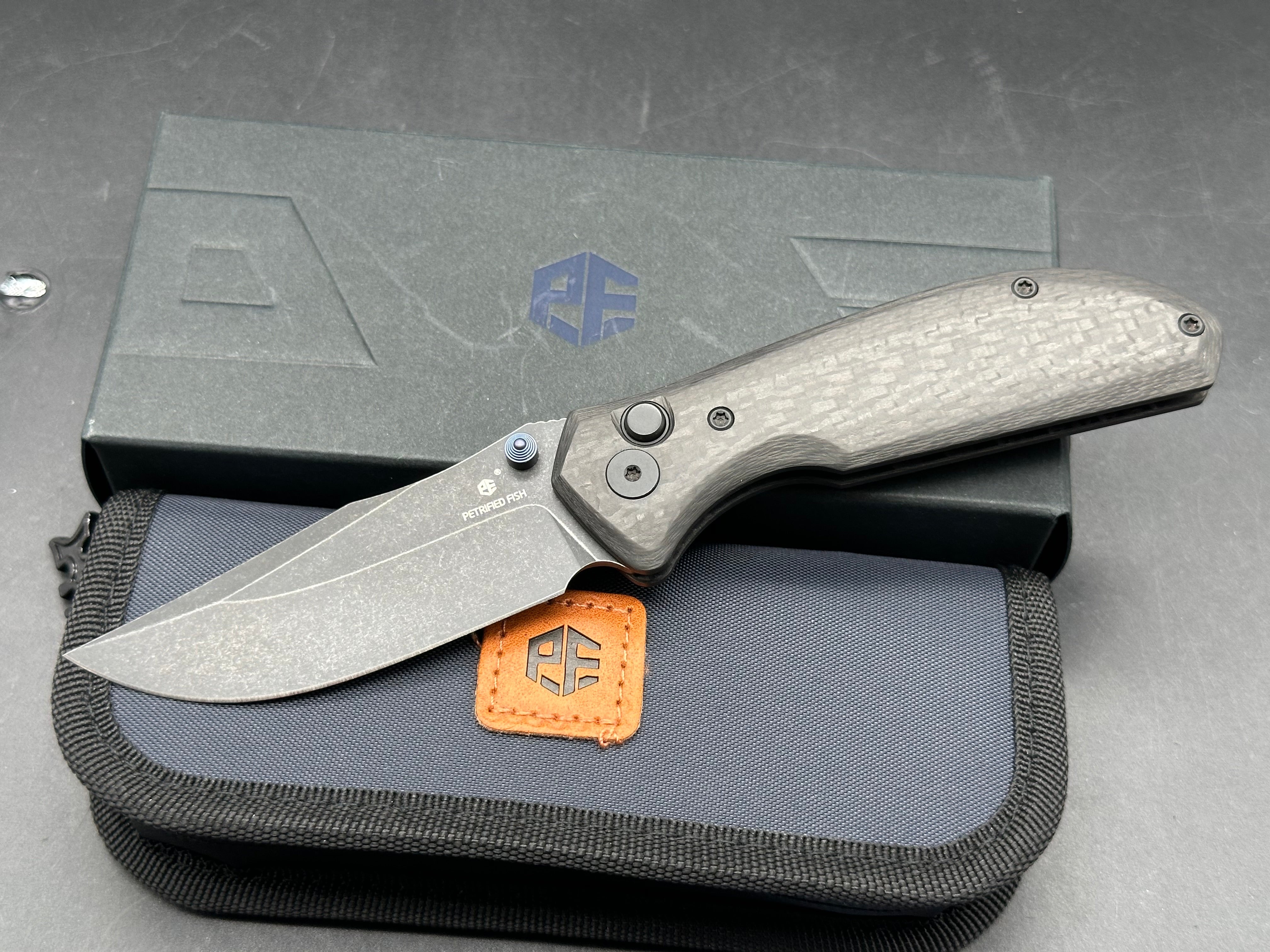 Petrified Fish Guppy CF scales w/N690 blade