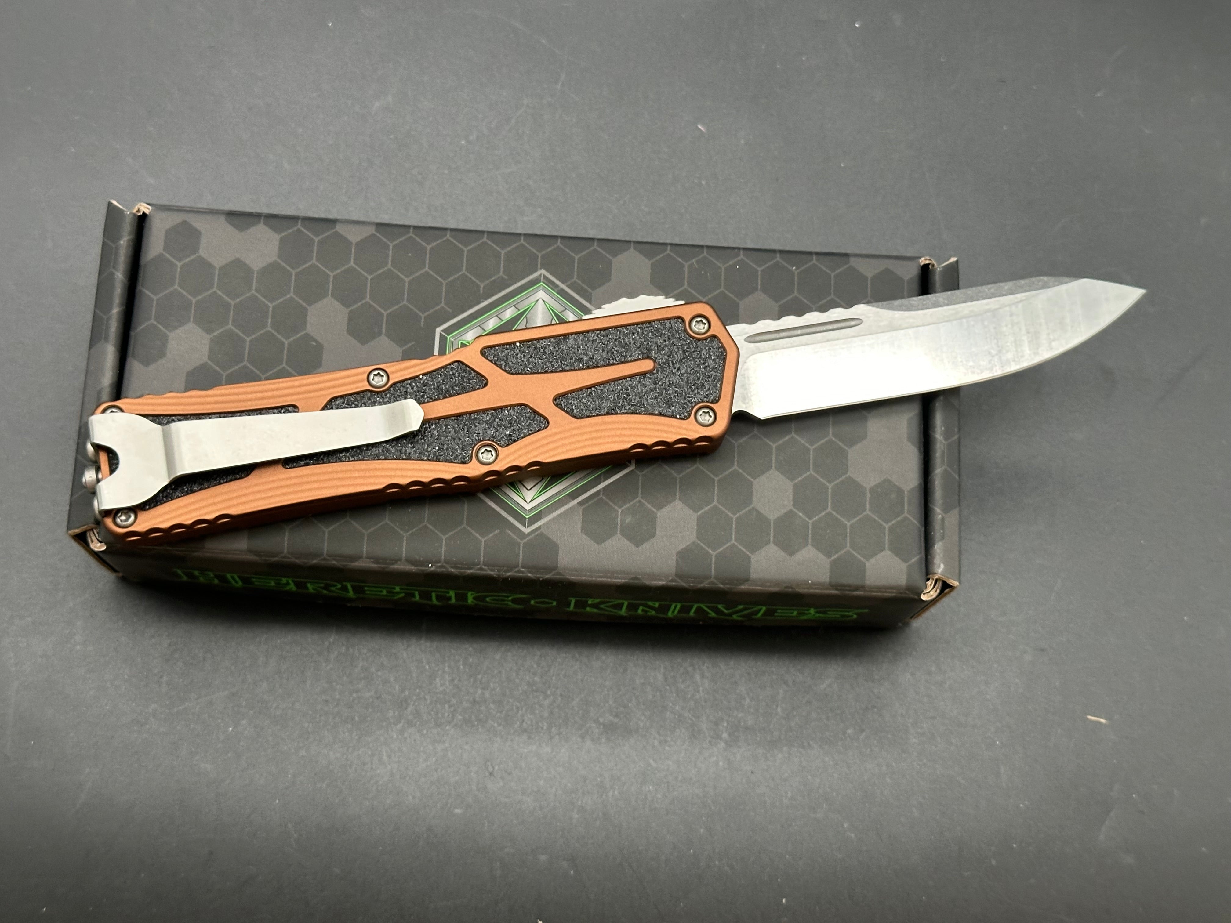 Heretic Colossus S/E Stonewash - Root Beer Handle - MagnaCut