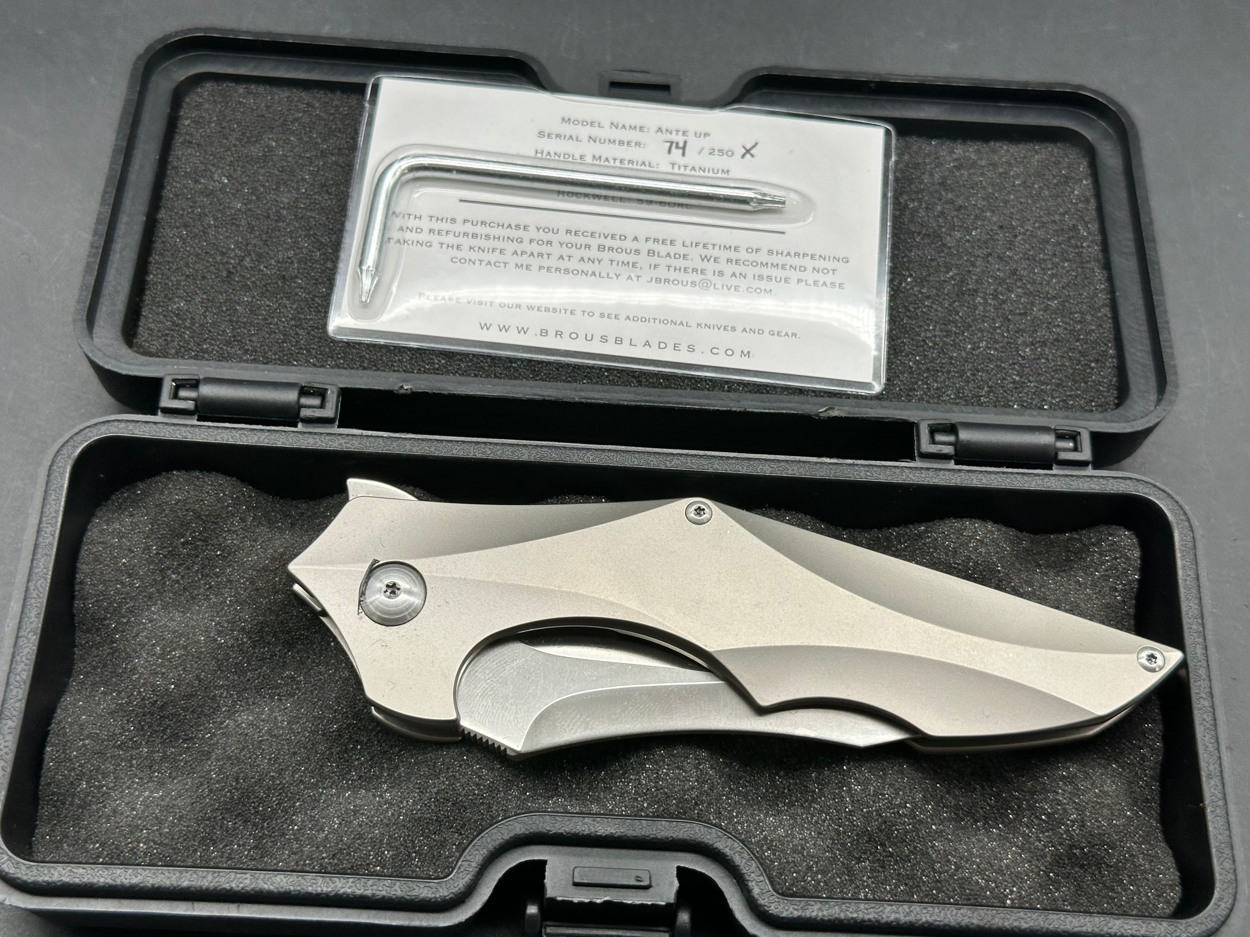 Brous Blades Ante Up Titanium handle w/D2 blade