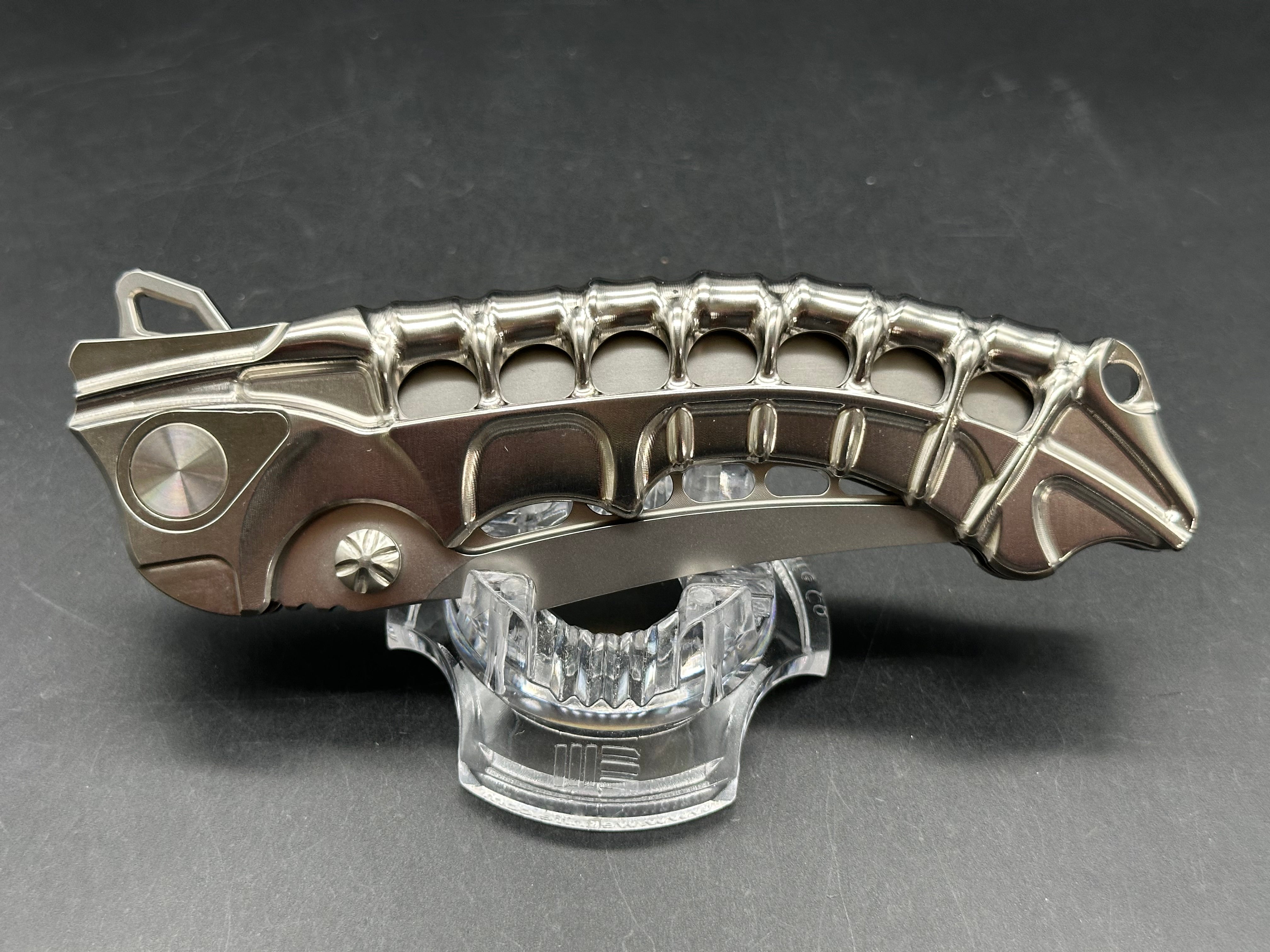 Andre DeVilliers Scavenger Ingegral Titanium handle w/M390 blade