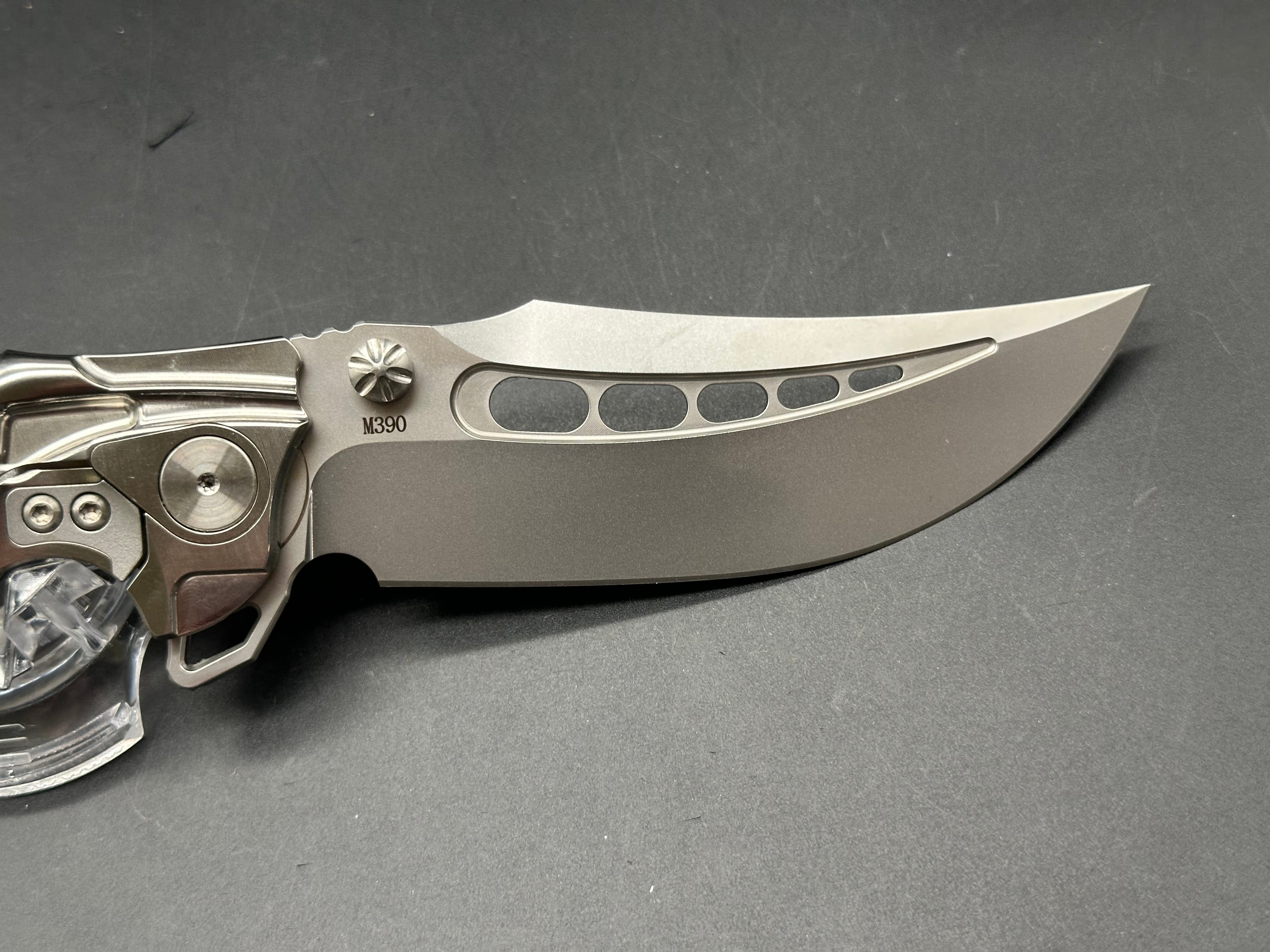 Andre DeVilliers Scavenger Ingegral Titanium handle w/M390 blade