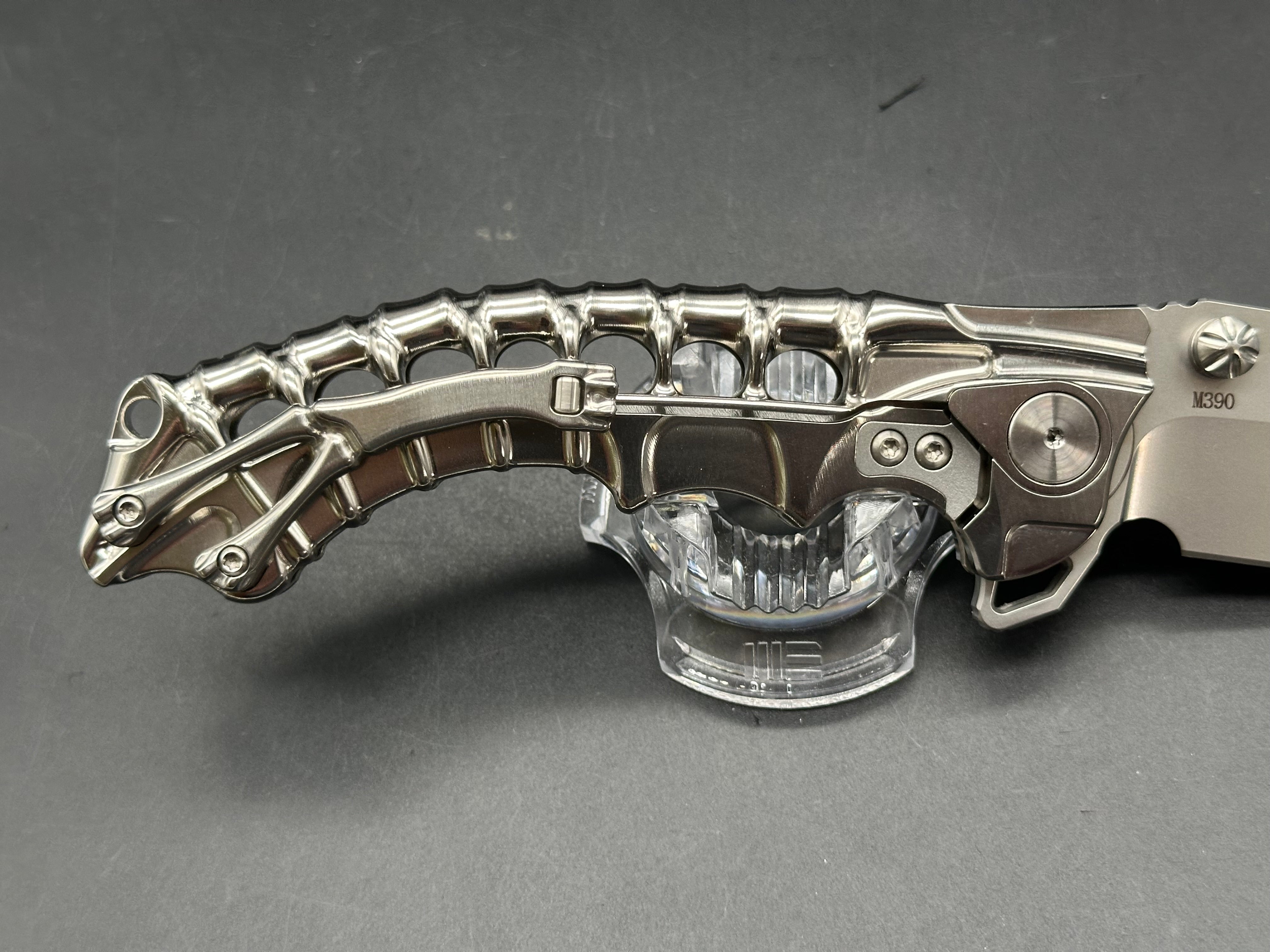 Andre DeVilliers Scavenger Ingegral Titanium handle w/M390 blade