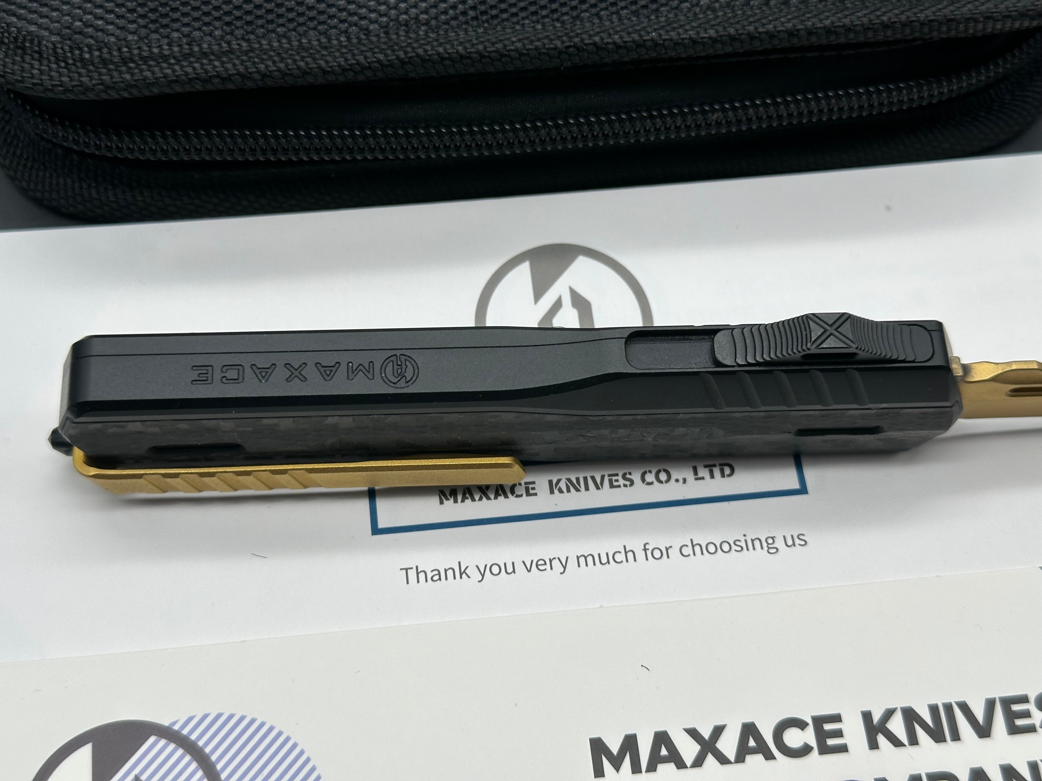 Maxace Medusa Carbon Fiber / Magnacut Tanto / custom gold PVD