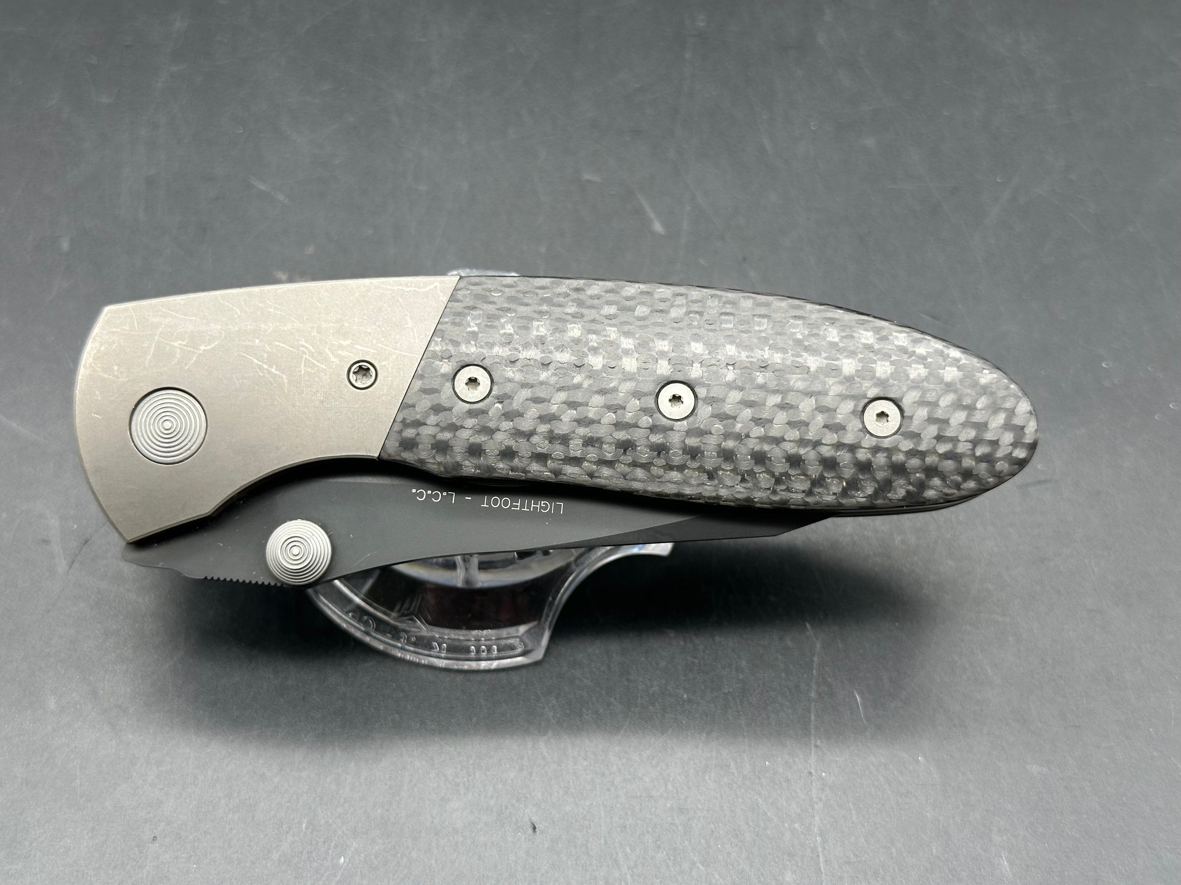 Microtech Lightfoot Manual Action LCC won the Collaboration Award at the 2000 Blade Show