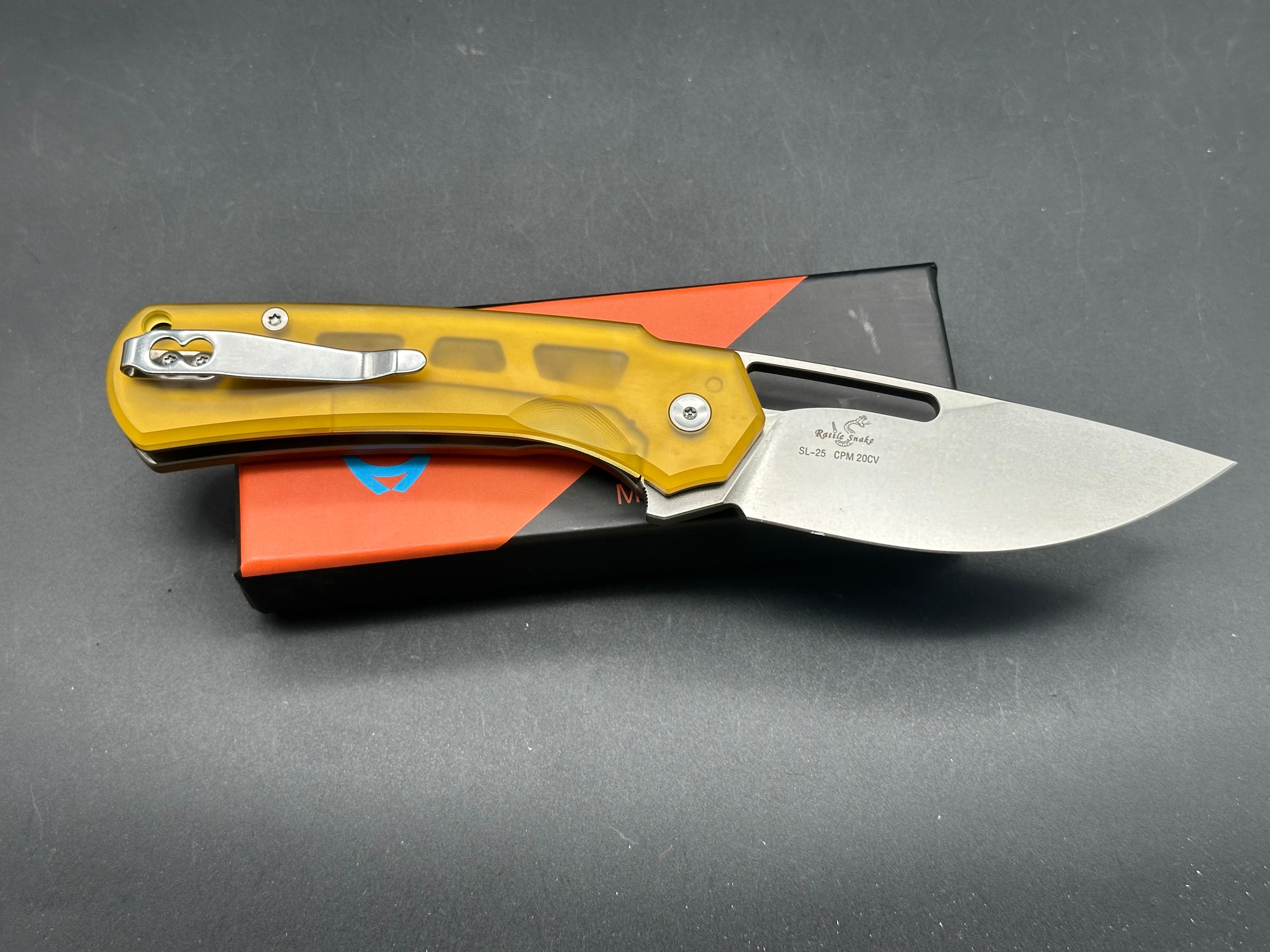 Sixleaf SL-25 liner lock, PEI scales, CPM20CV blade