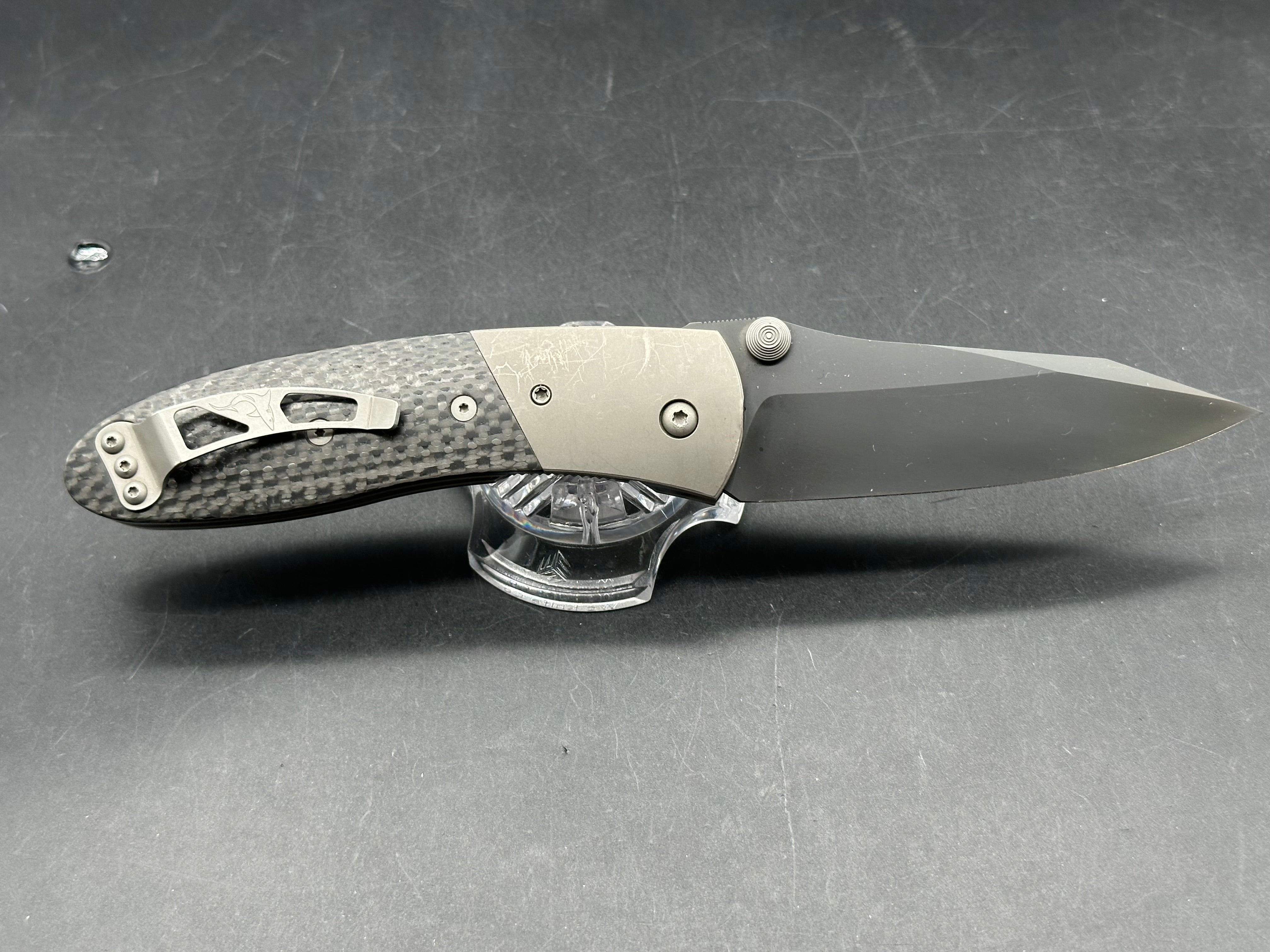 Microtech Lightfoot Manual Action LCC won the Collaboration Award at the 2000 Blade Show