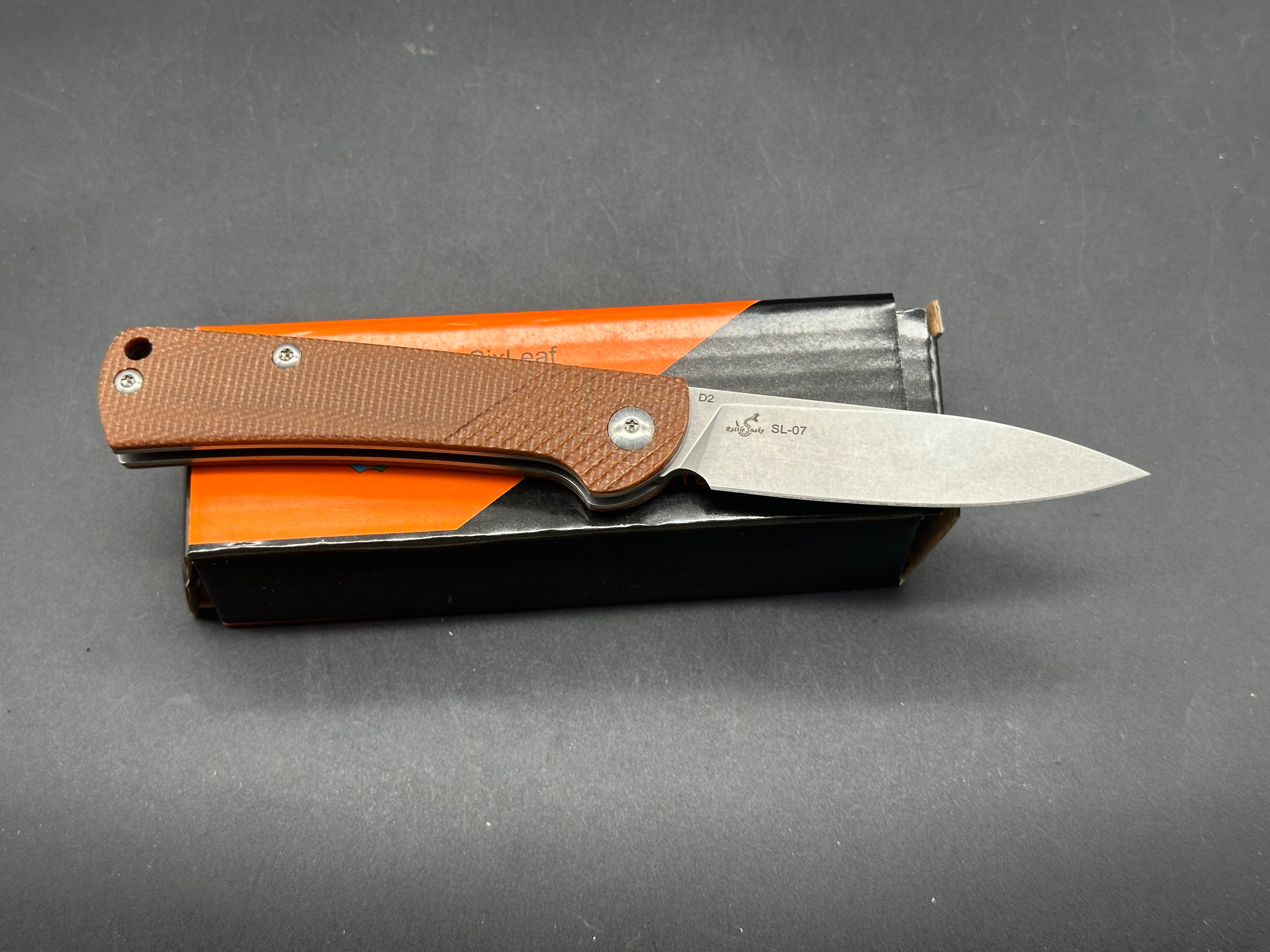 Sixleaf SL-07 slip joint, brown micarta scales, D2 blade