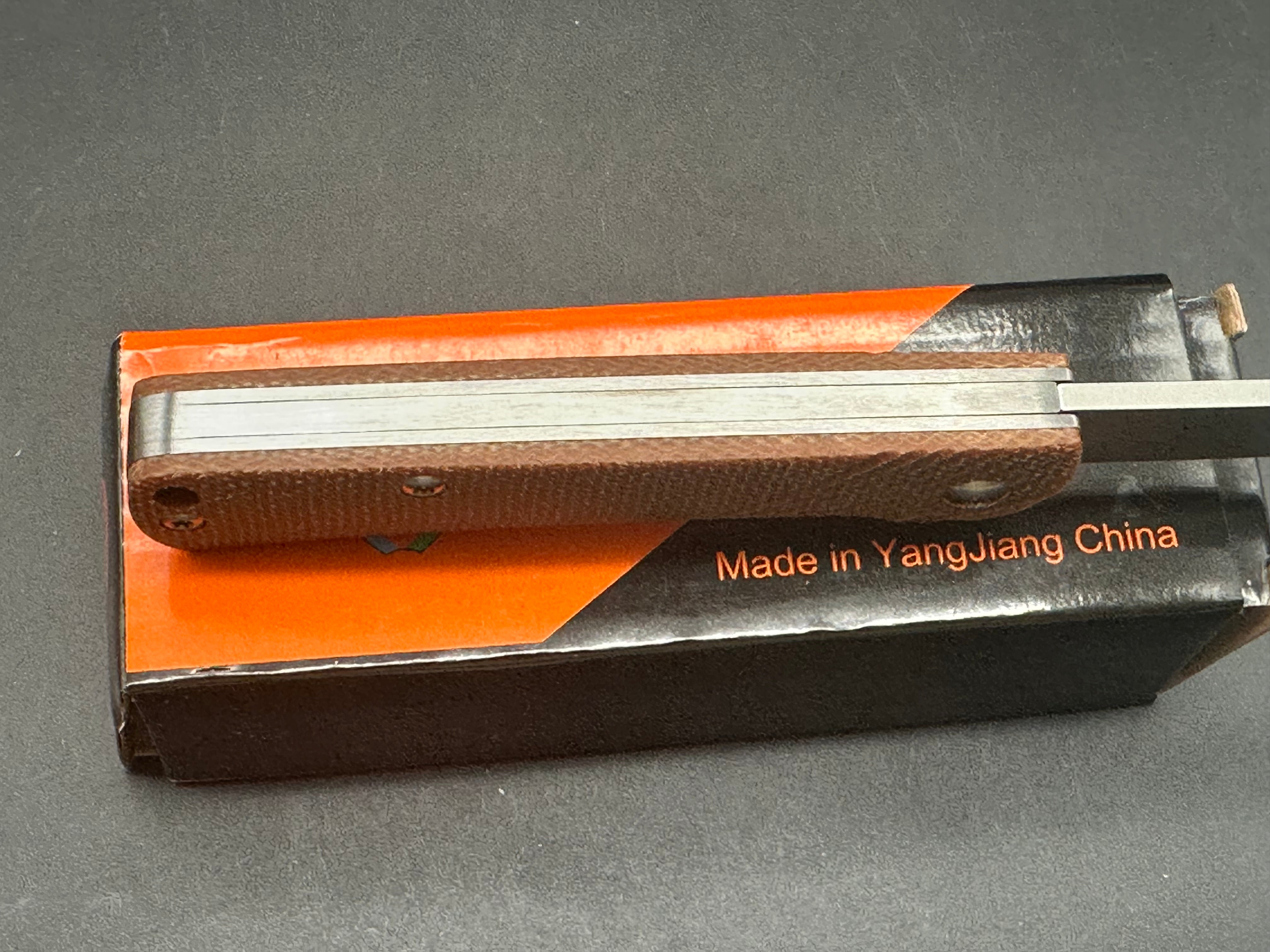 Sixleaf SL-07 slip joint, brown micarta scales, D2 blade