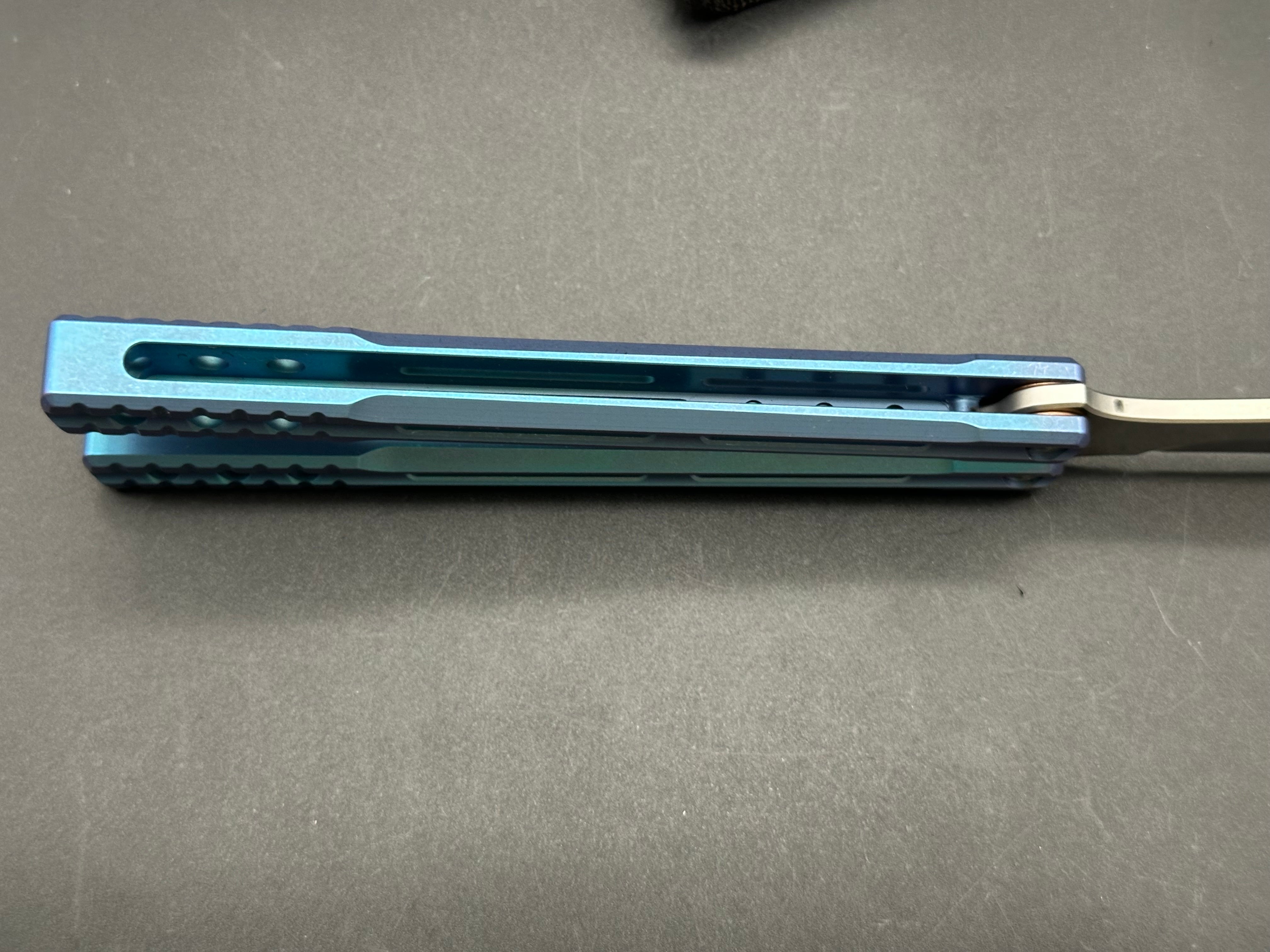 theone JK orca killer whale clone Titanium alloy-handle stainless steel blade