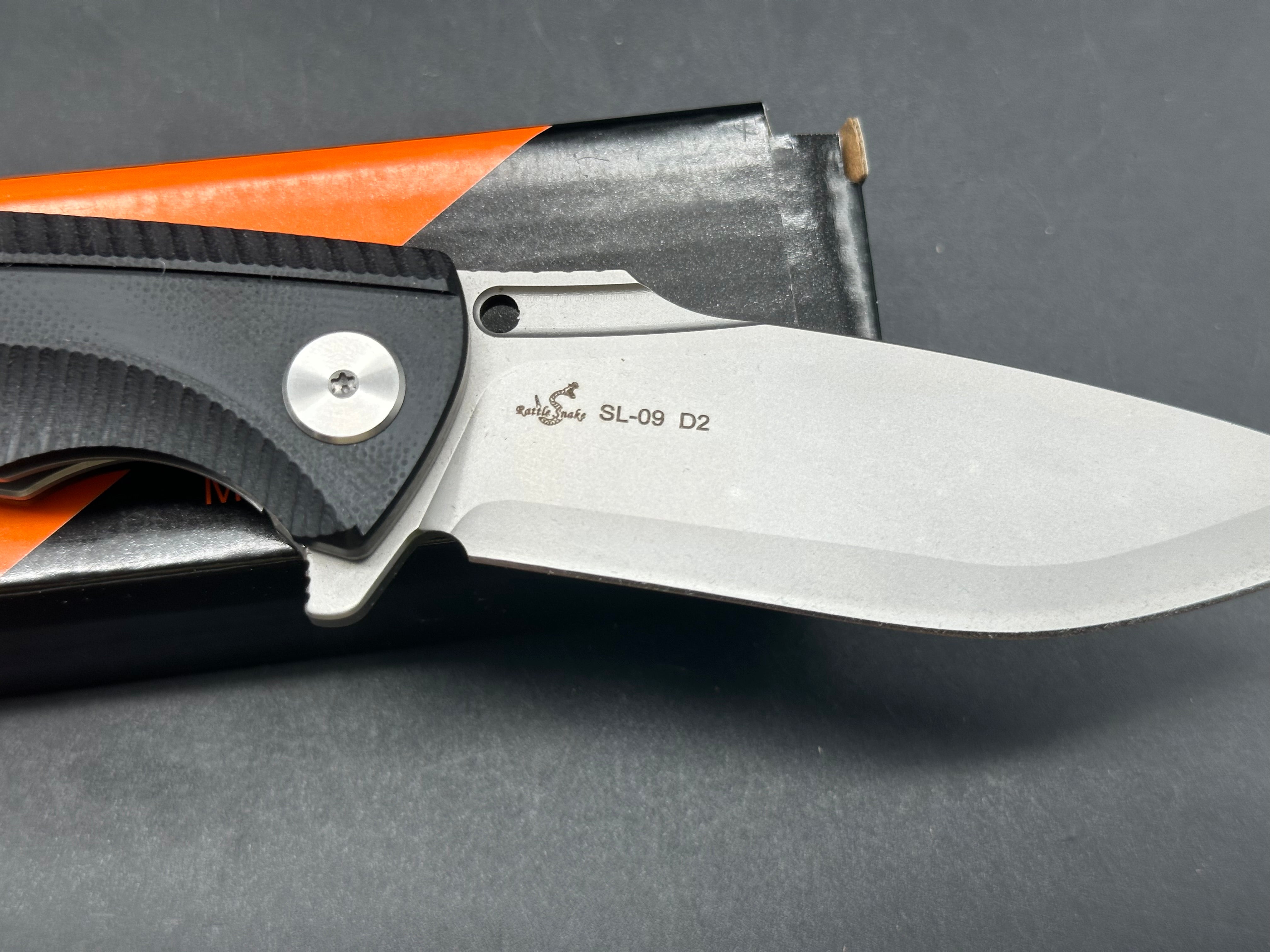 Sixleaf SL-09 liner lock, black G10 scales, D2 blade