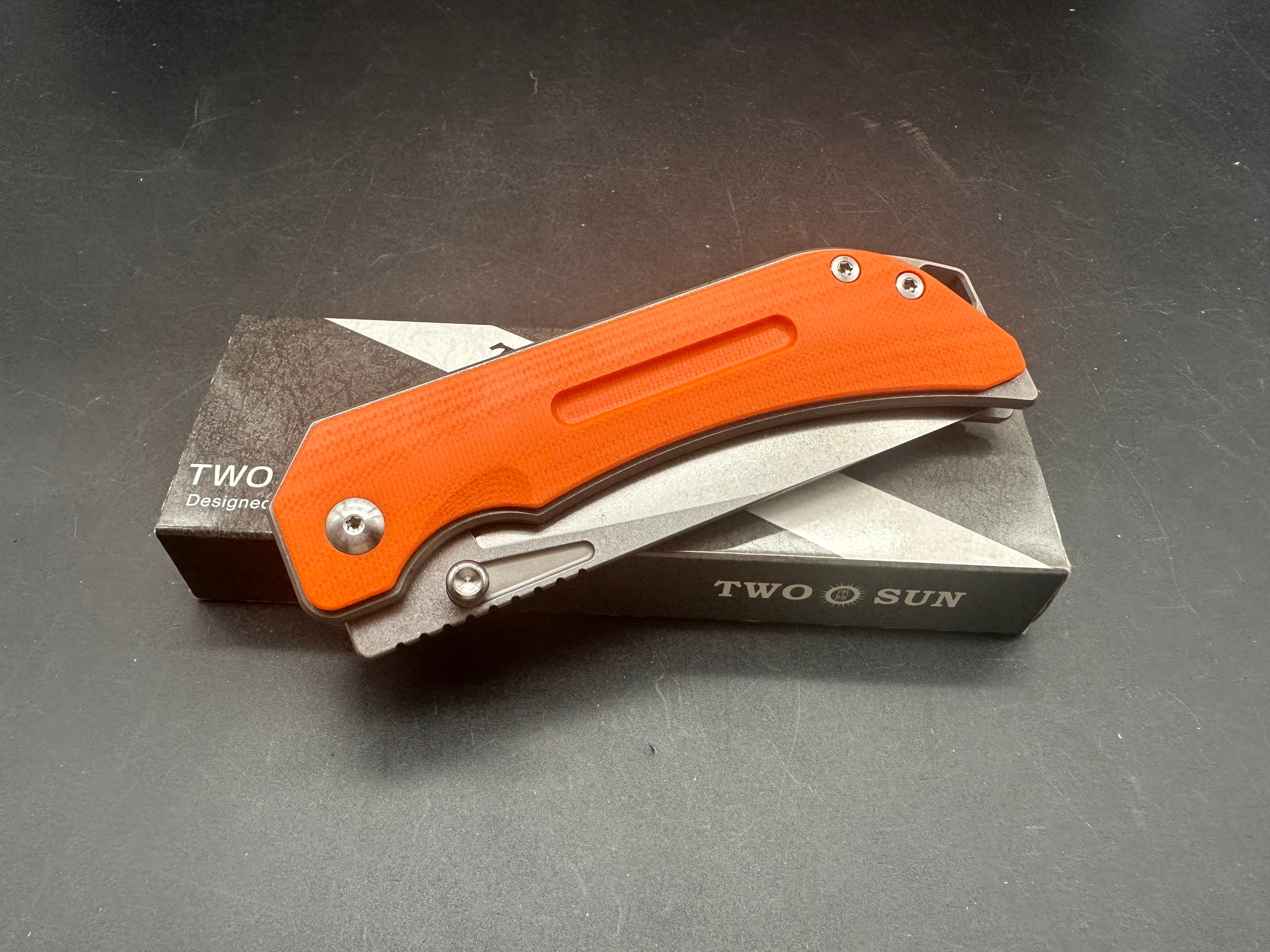 TwoSun TS472 Wong design, liner lock, titanium and orange G10 scales, 14c28n blade