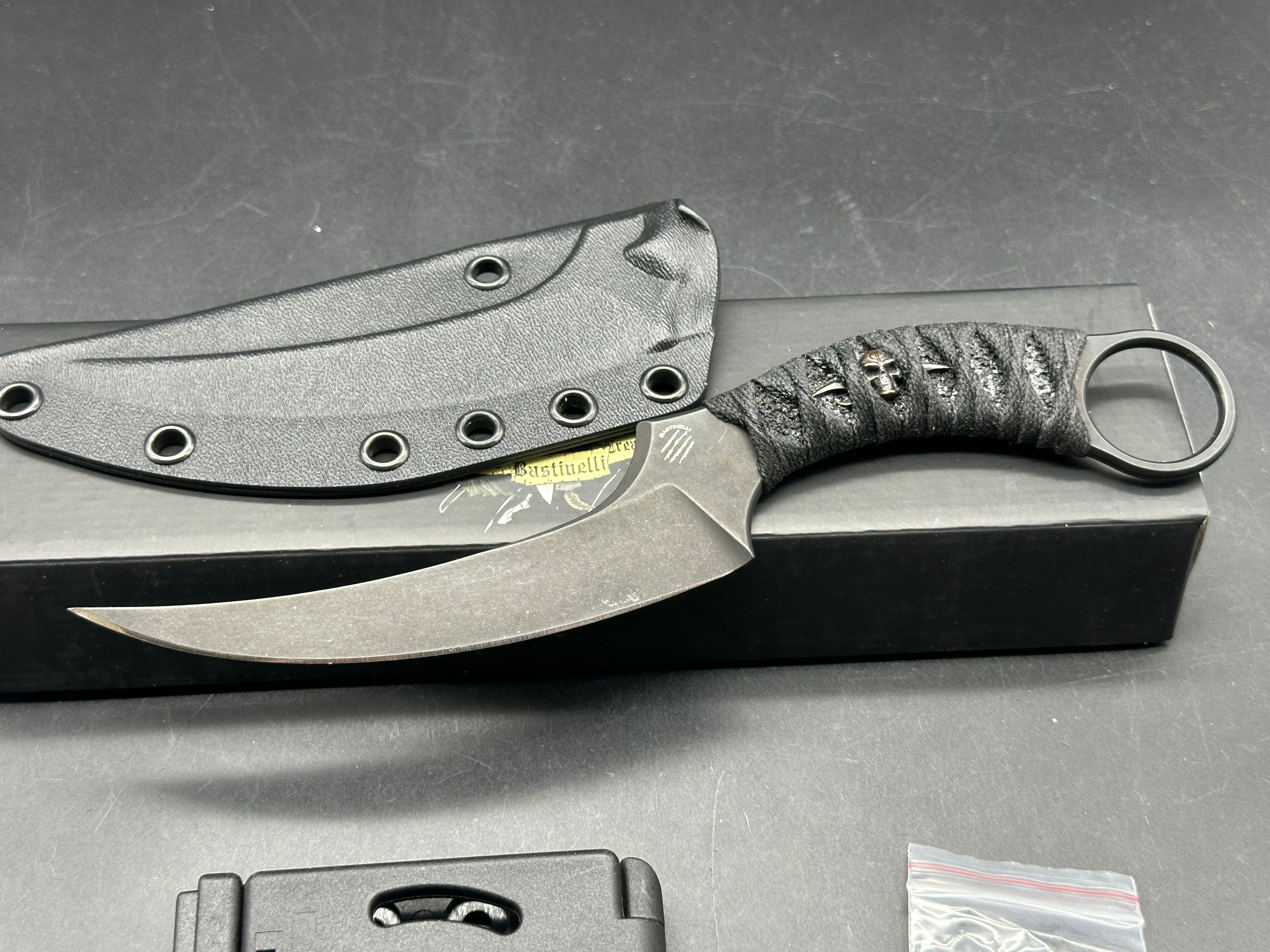 Bastinelli Knives (Fox) Mako