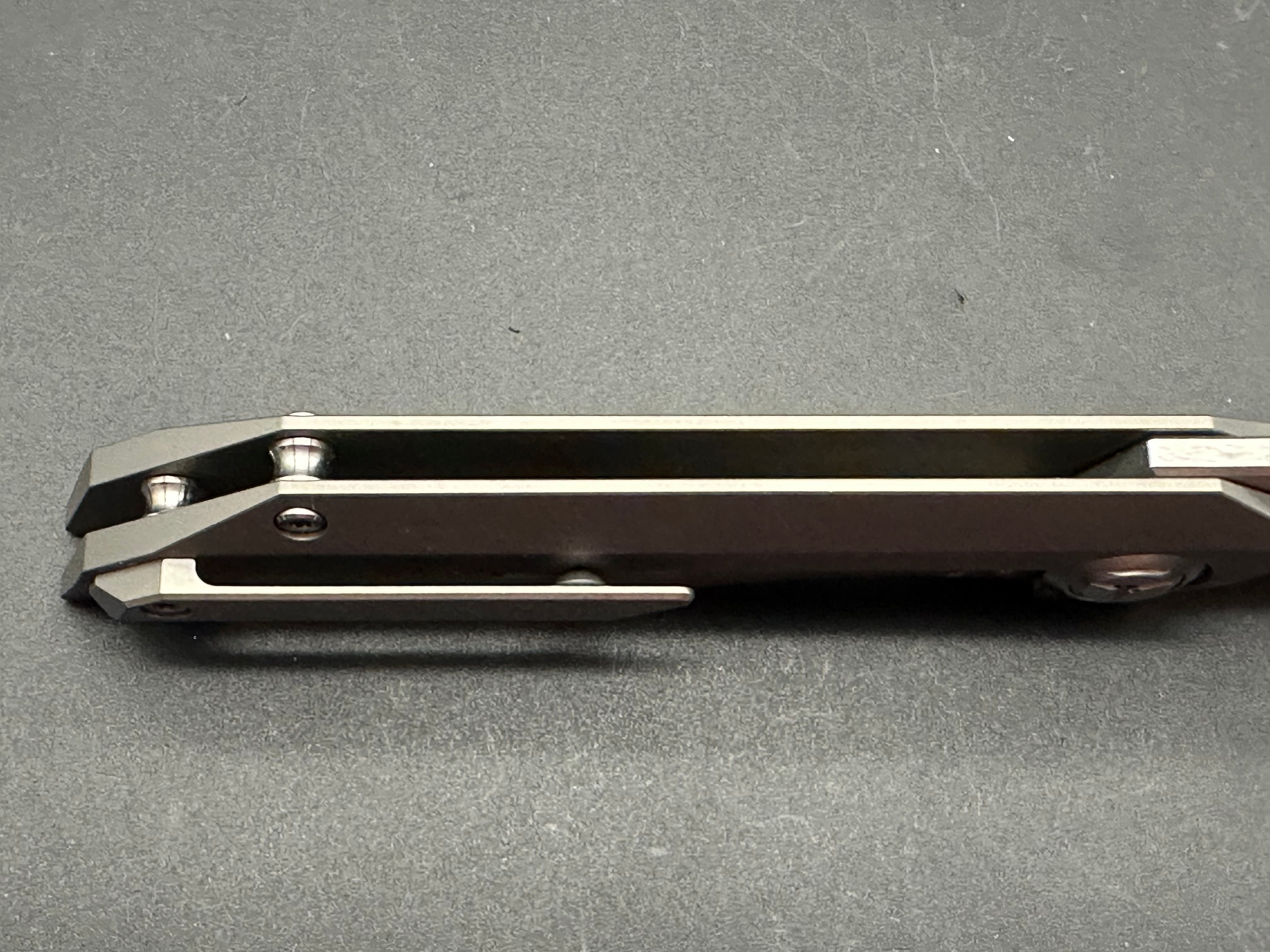 TWOSUN FOLDING KNIFE GRAY TITANIUM HANDLE 14C28N PLAIN EDGE TS300