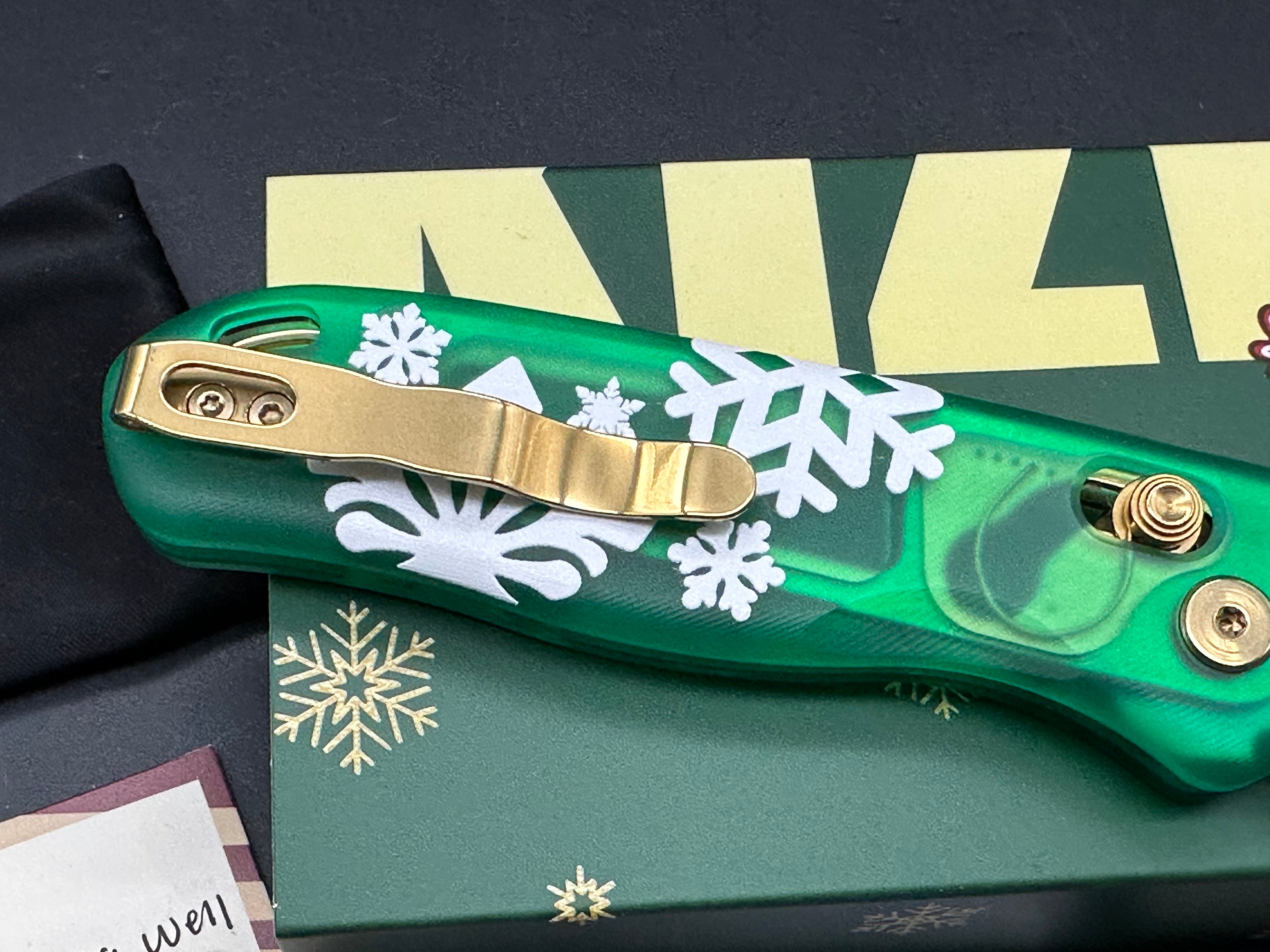 Kizer Drop Bear Holiday issue green handle w/154CM blade