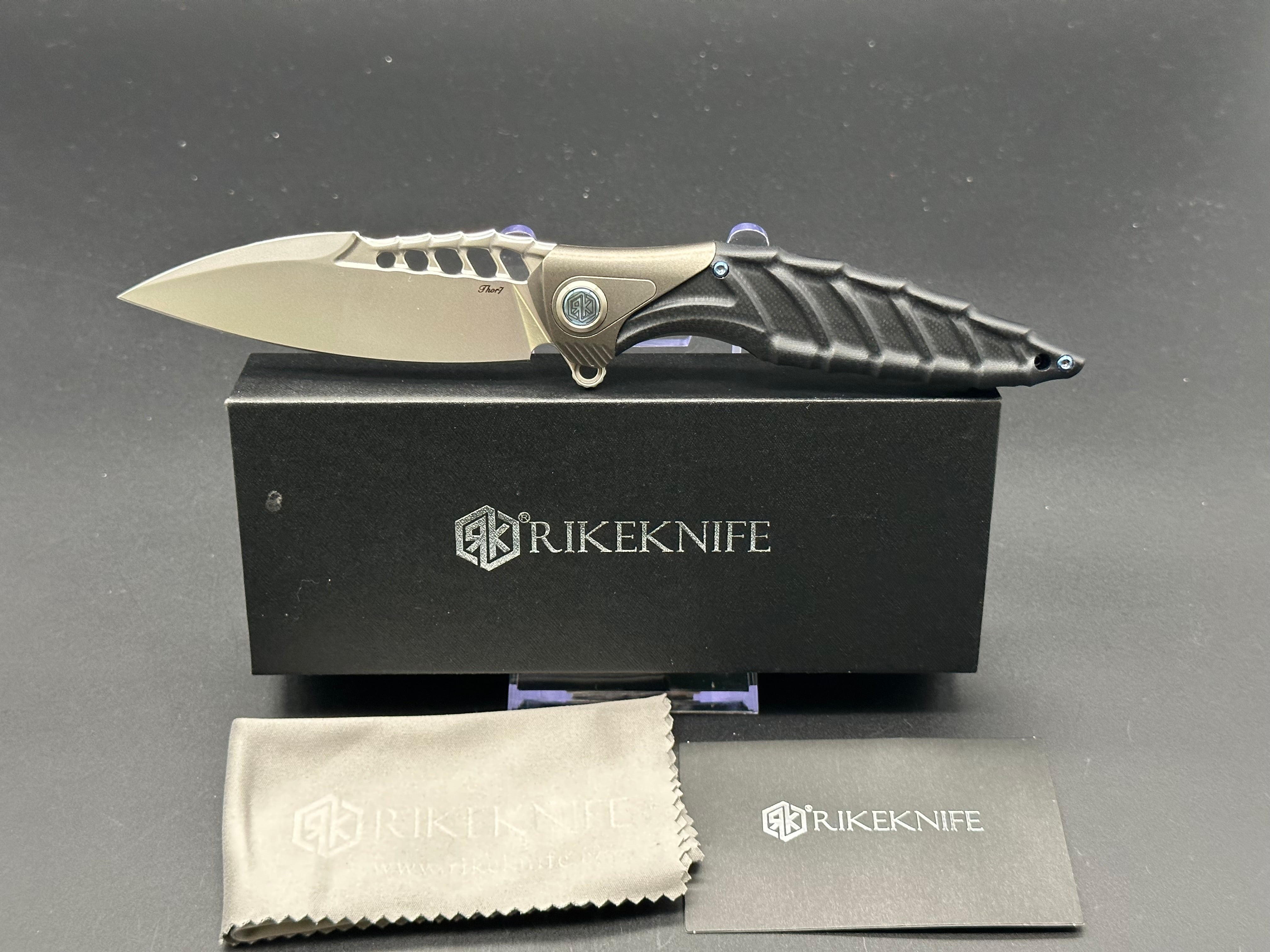 Rike Thor 7 Integral Titanium/Black G10 handle