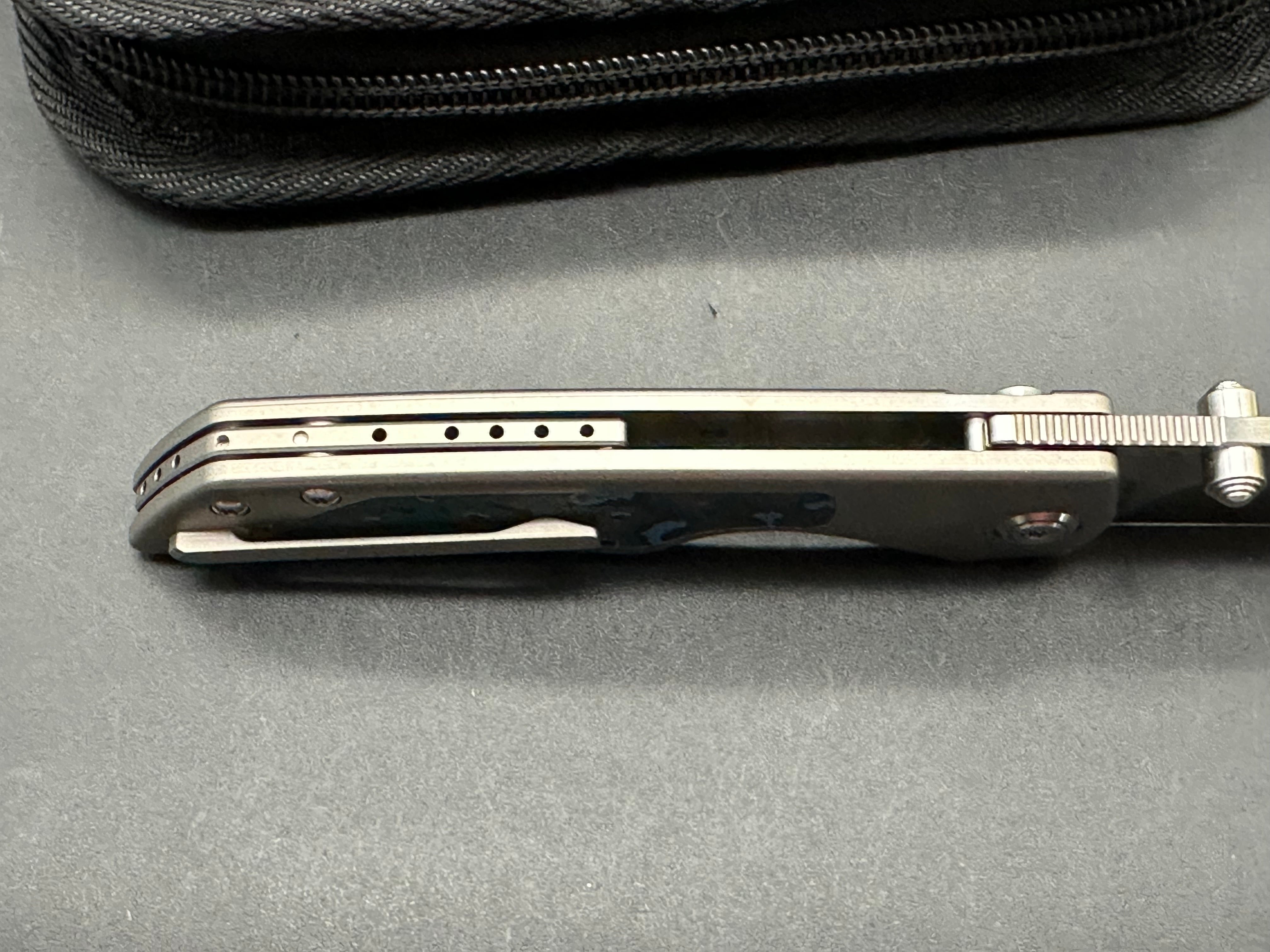 ARTISAN CUTLERY WIZARD (THE SORCERER) titanium/Arctic Storm inlays w/S90V blade