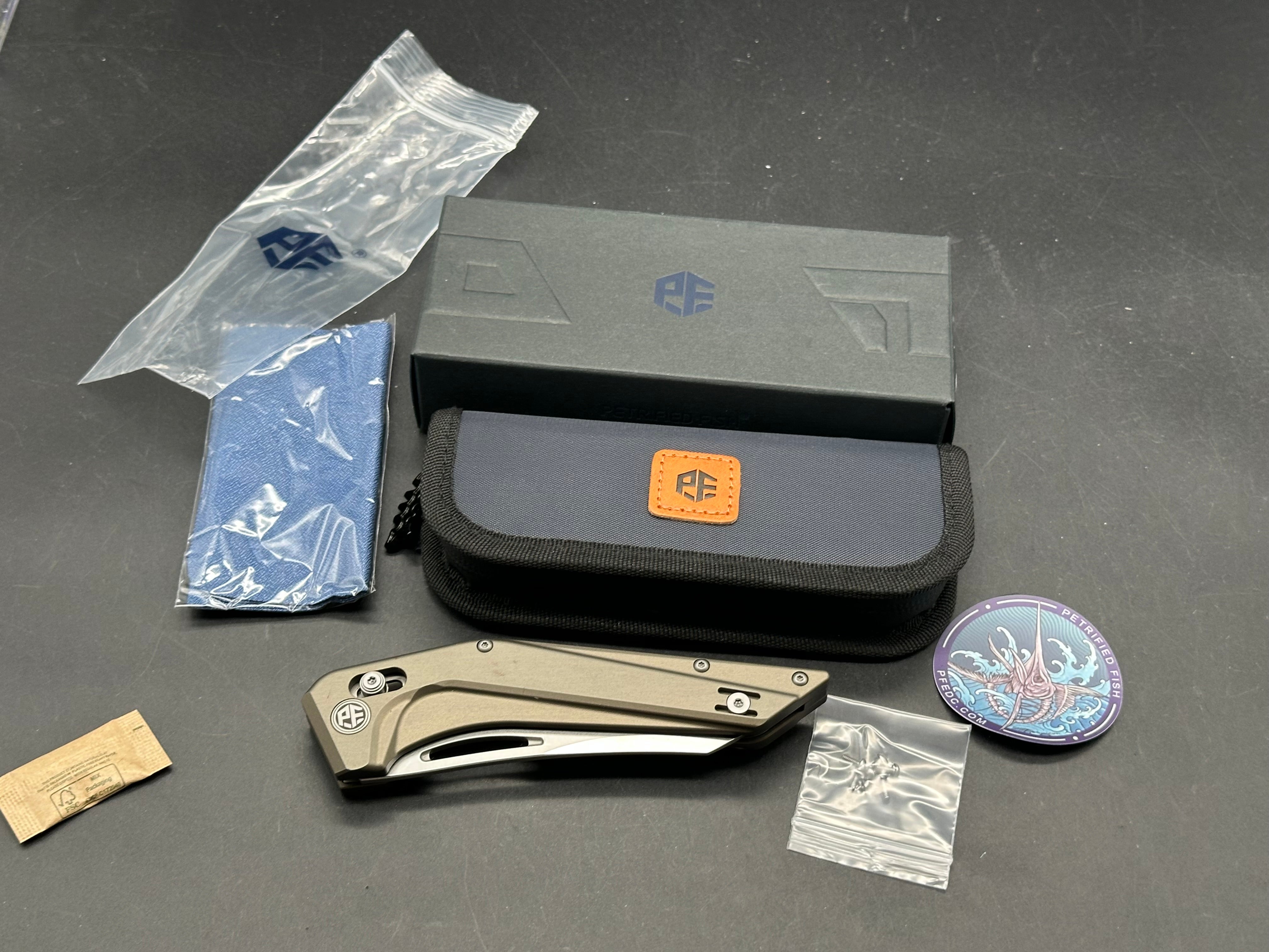 Petrified Fish Frigate-PFP15 aluminum handle S35VN blade
