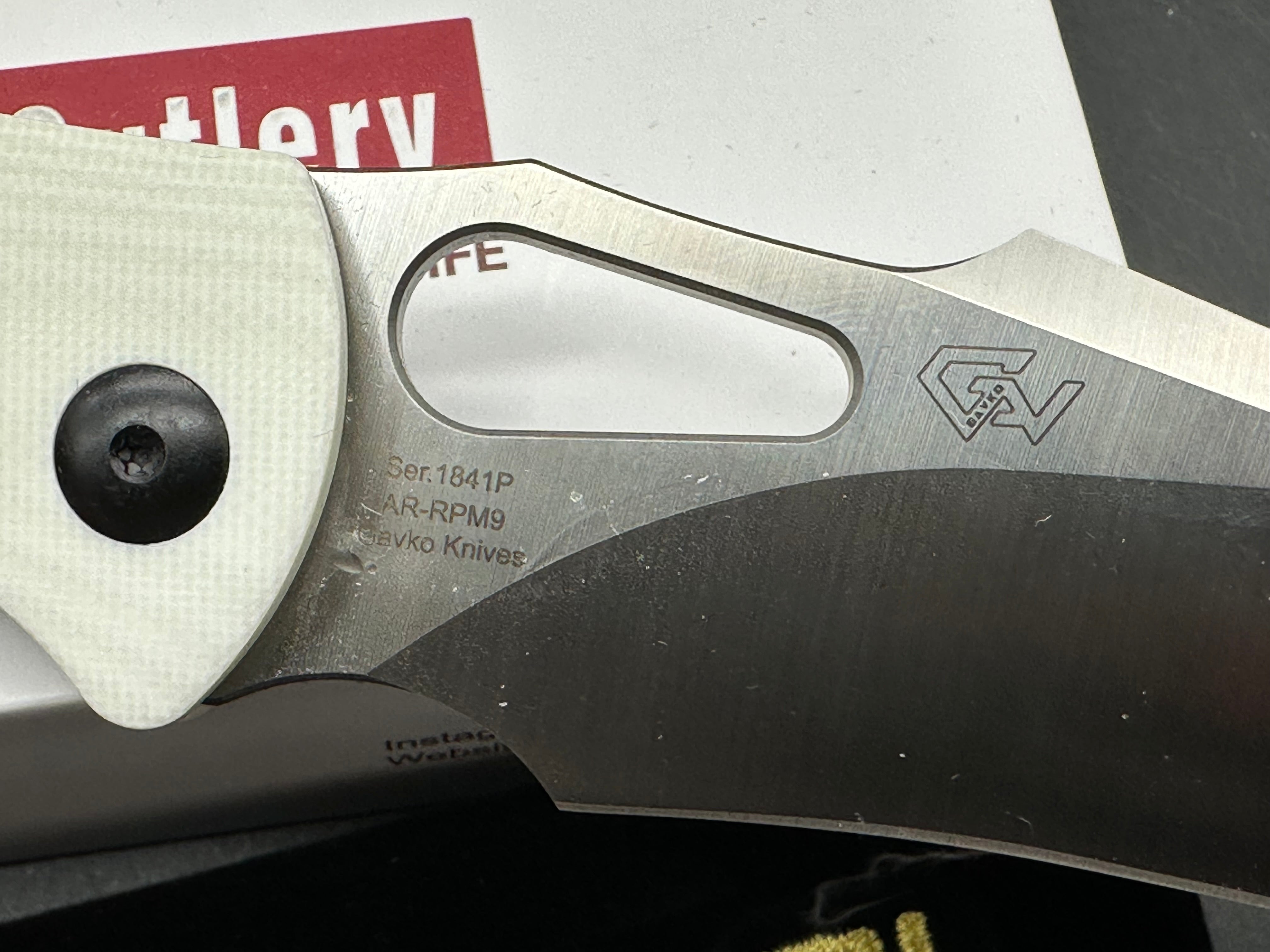 ARTISAN CUTLERY GREAT WHITE (WMK EXCLUSIVE) FOLDING KNIFE WHITE G10 SATIN BLADE