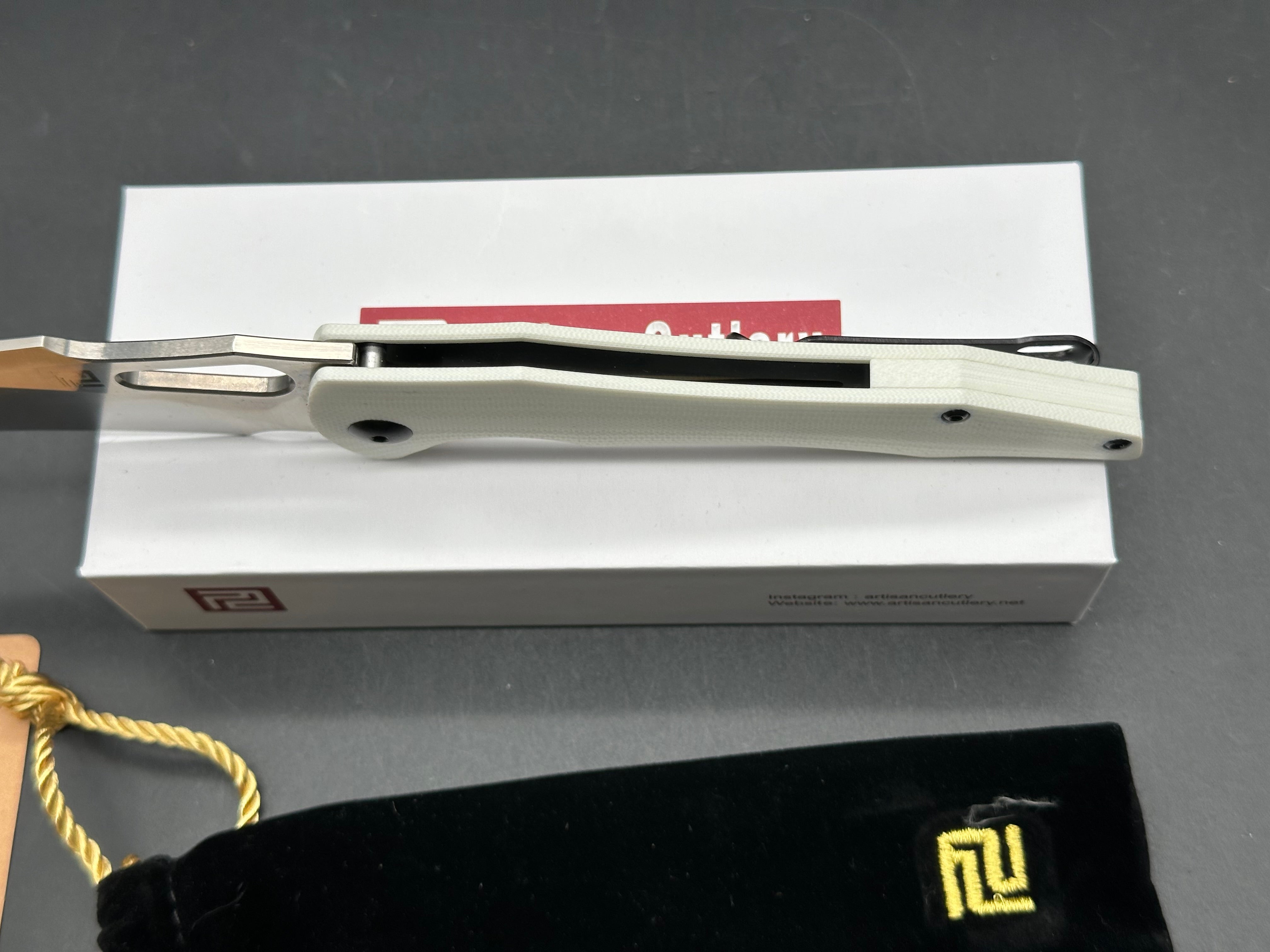 ARTISAN CUTLERY GREAT WHITE (WMK EXCLUSIVE) FOLDING KNIFE WHITE G10 SATIN BLADE