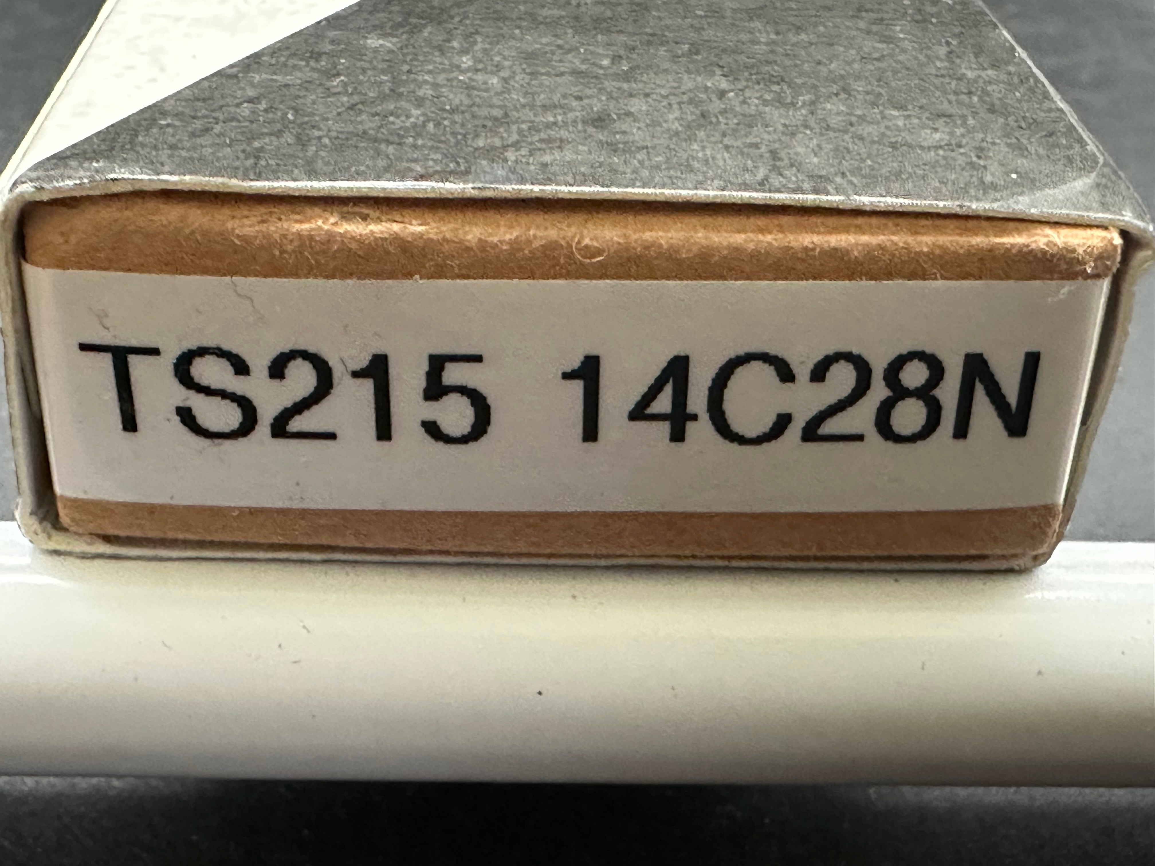 TWOSUN TS215 FOLDING KNIFE TITANIUM/CARBON FIBER HANDLE 14C28N PLAIN EDGE