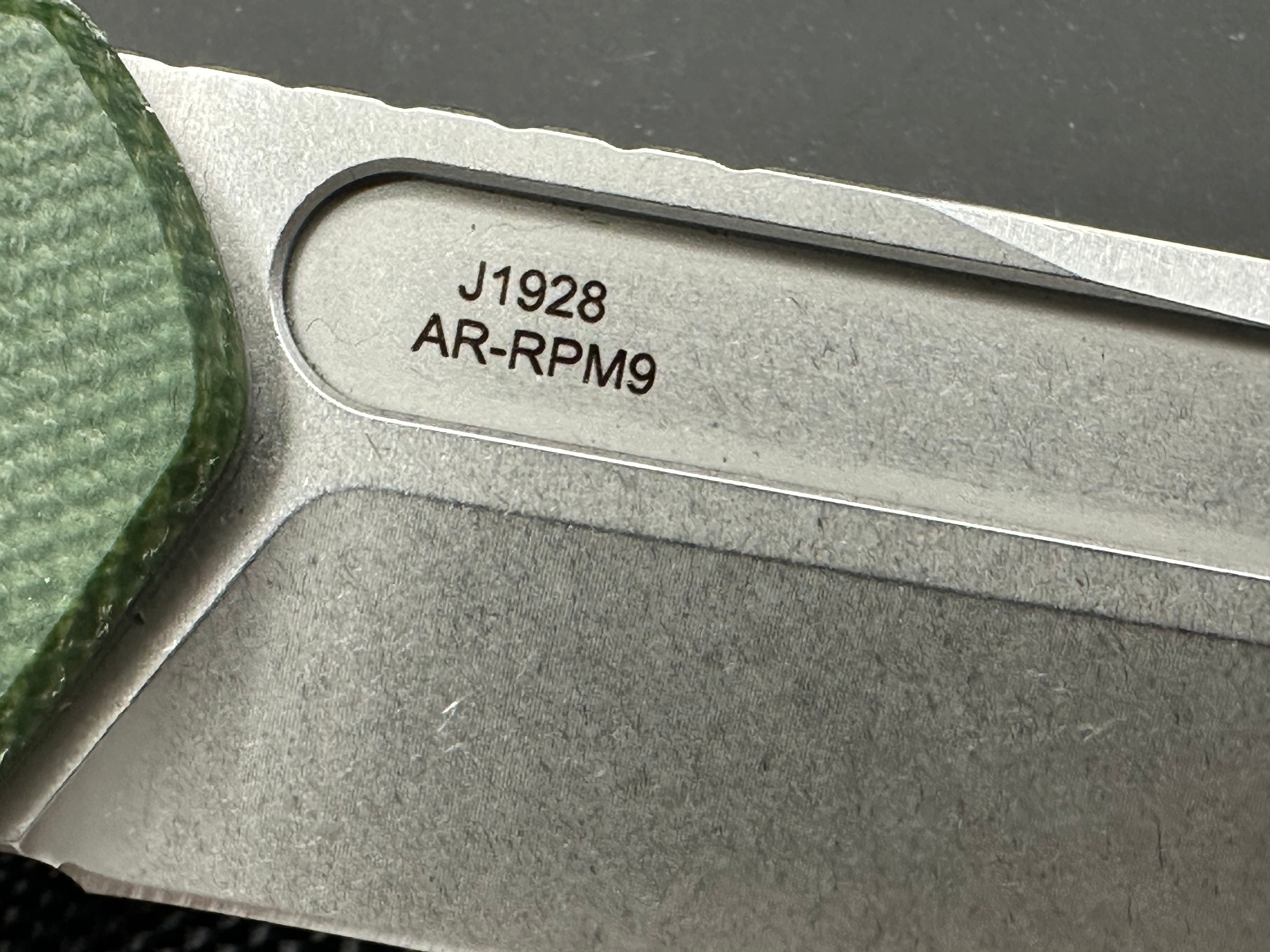 CJRB RIFF BUTTON LOCK FOLDING KNIFE GREEN MICARTA HANDLE AR-RPM9 CLIP POINT BLADE