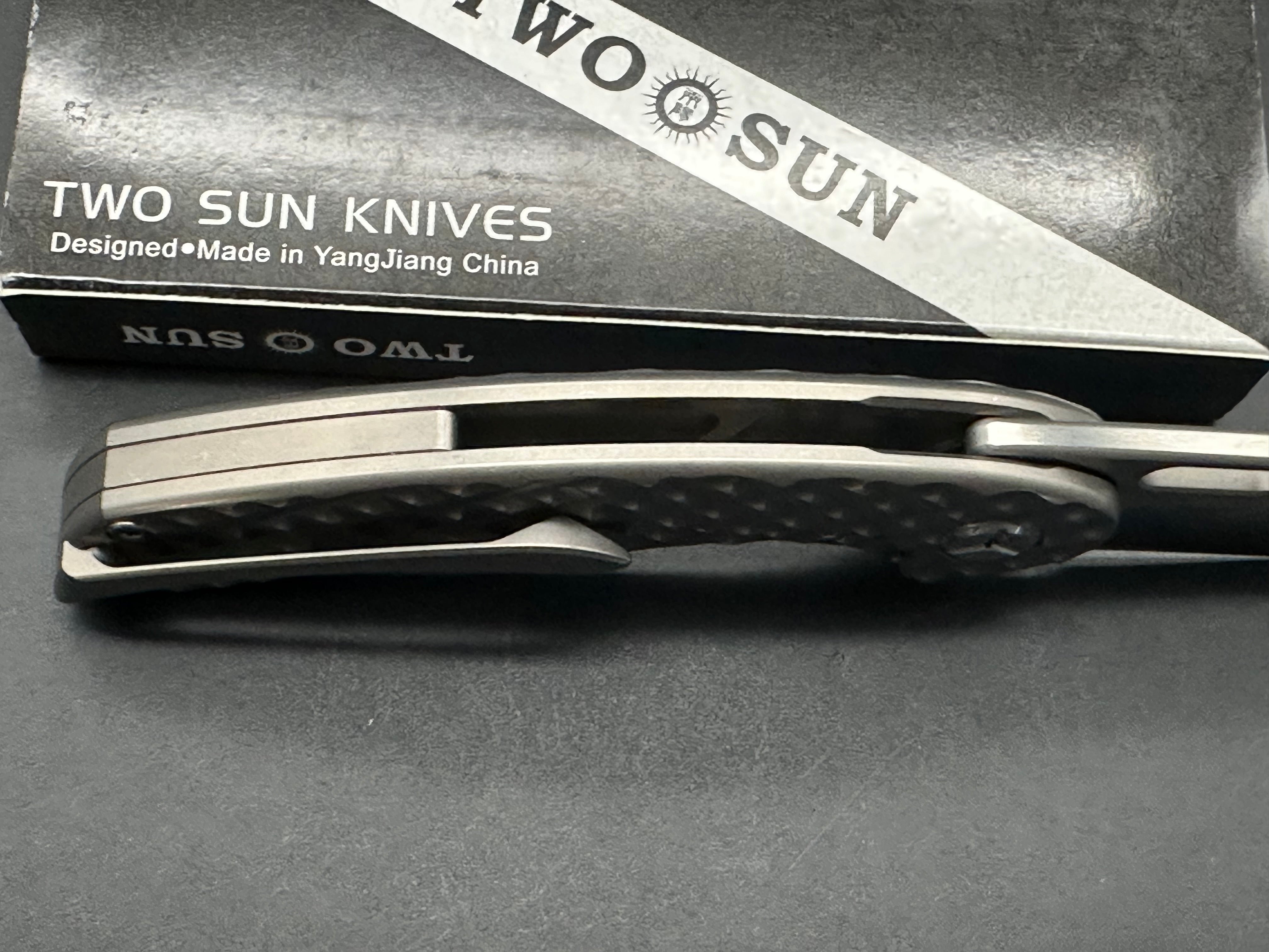TWOSUN TS177 FOLDING KNIFE TEXTURED TITANIUM HANDLE M390 PLAIN EDGE