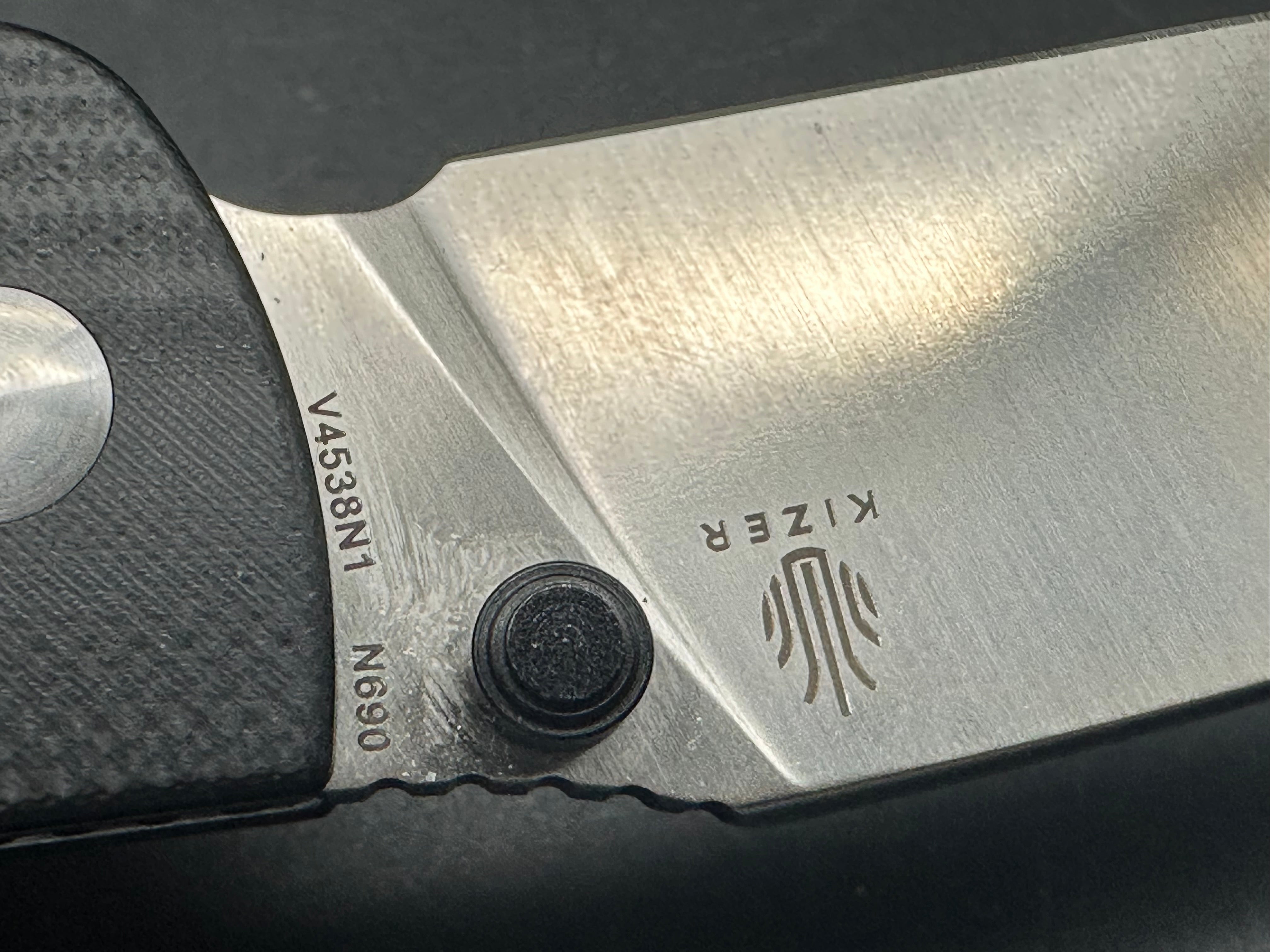 Kizer Slicer Lockback Knife Black G-10 (3.51" Satin) V4538N1