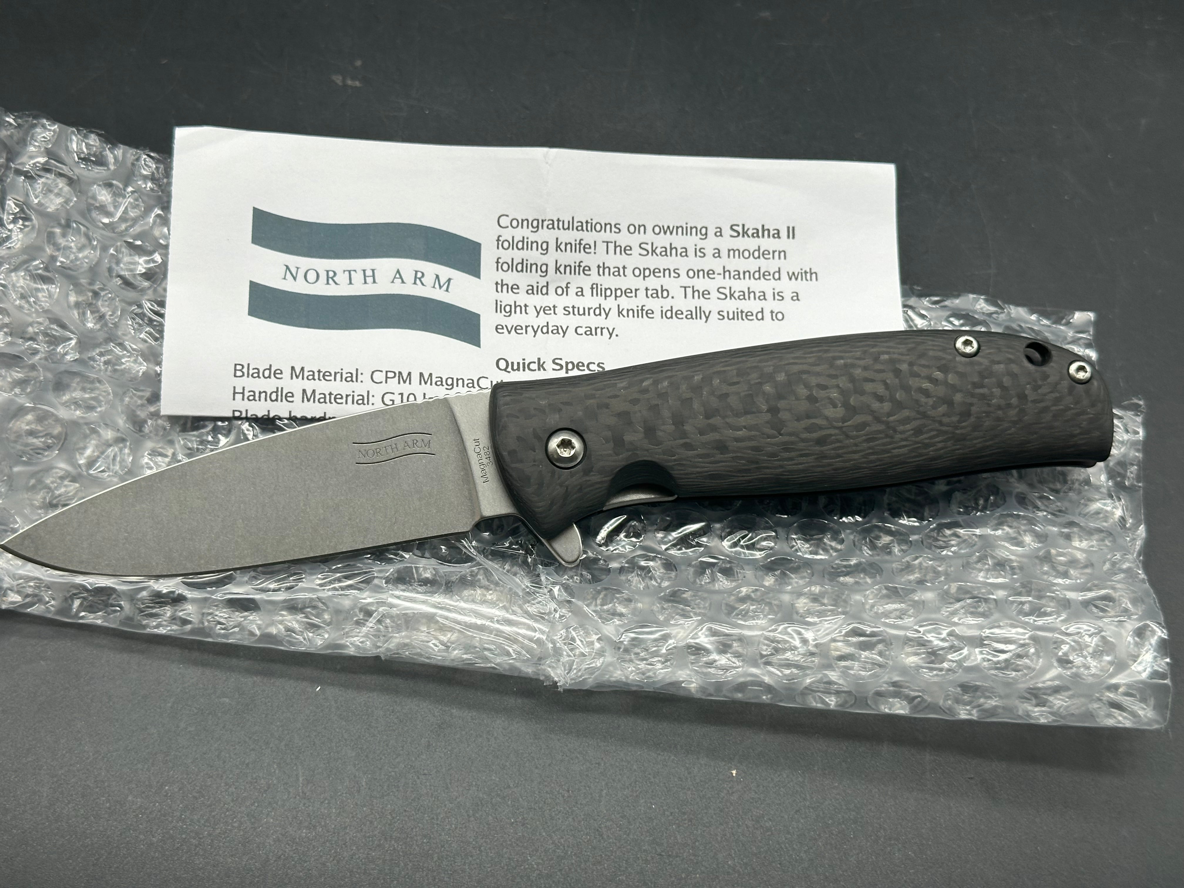 North Arm Skaha II, Polished stonewash blade, Carbon Fiber Handle