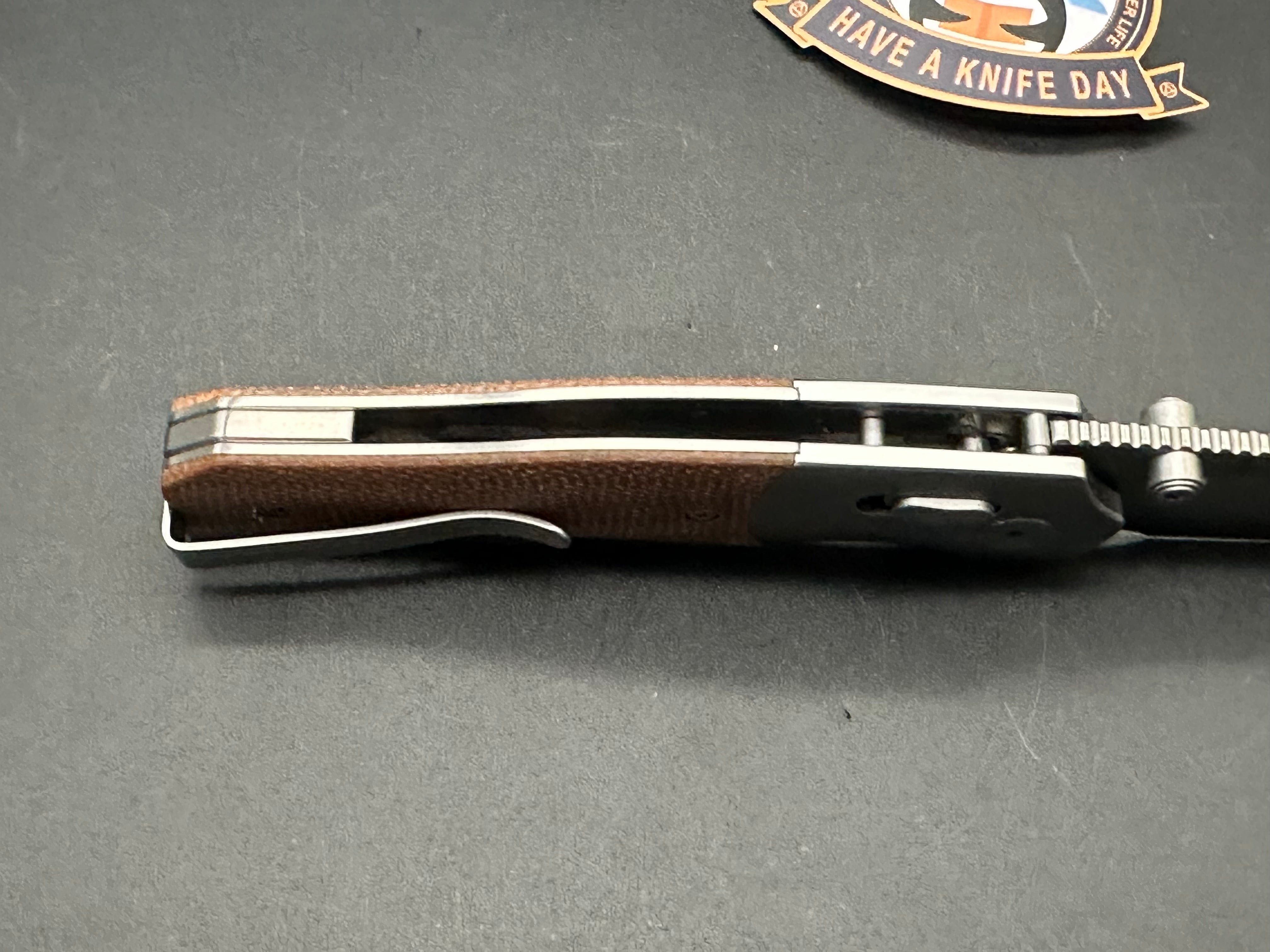 QSP VAULT GLYDELOCK FOLDING KNIFE TAN MICARTA HANDLE 14C28N PLAIN EDGE SATIN FINISH