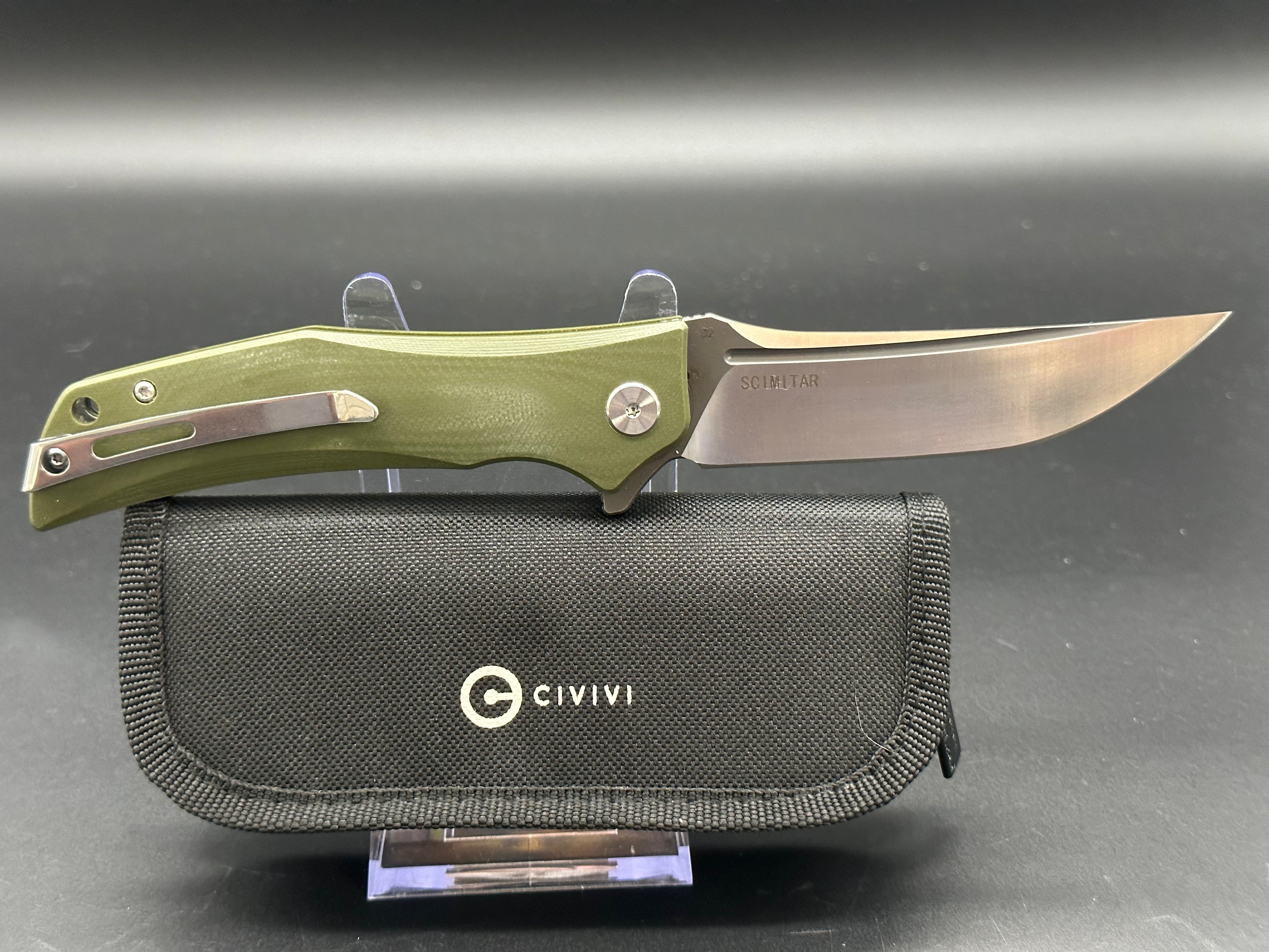 Bestech Scimitar green G10 scales w/D2 blade