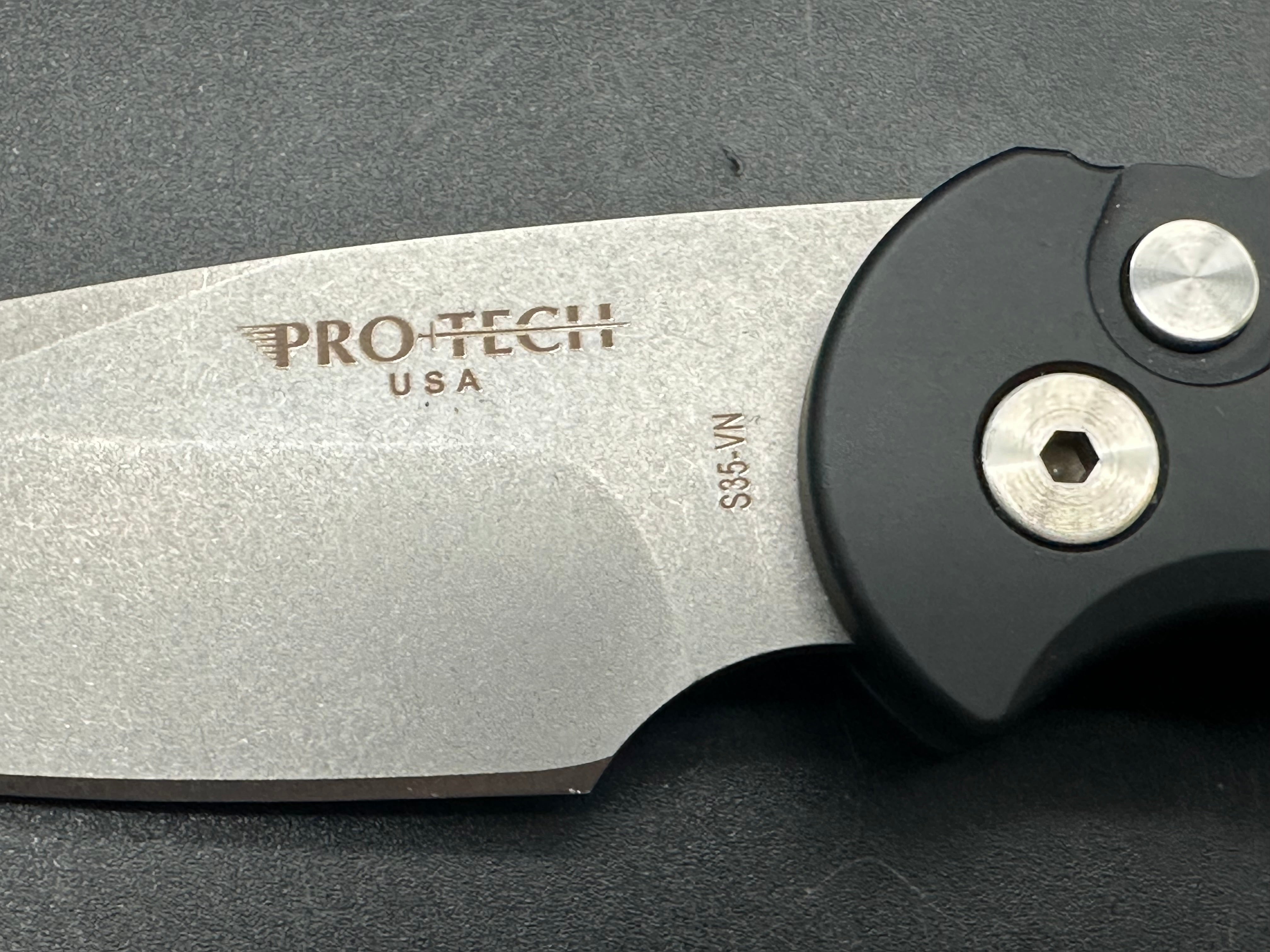 ProTech TR-5 Automatic Knife Black